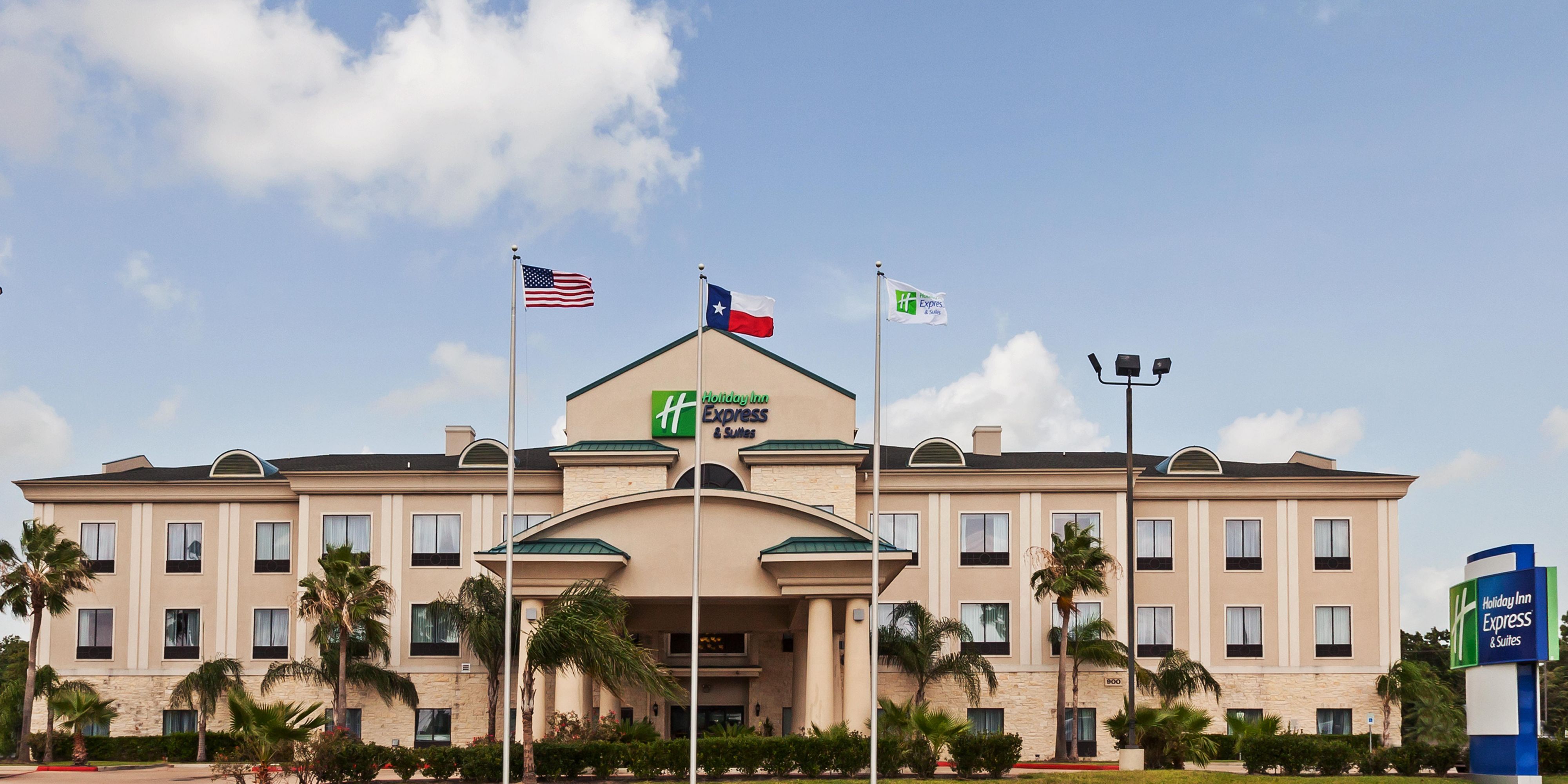 Holiday Inn Express & Suites Houston-Alvin