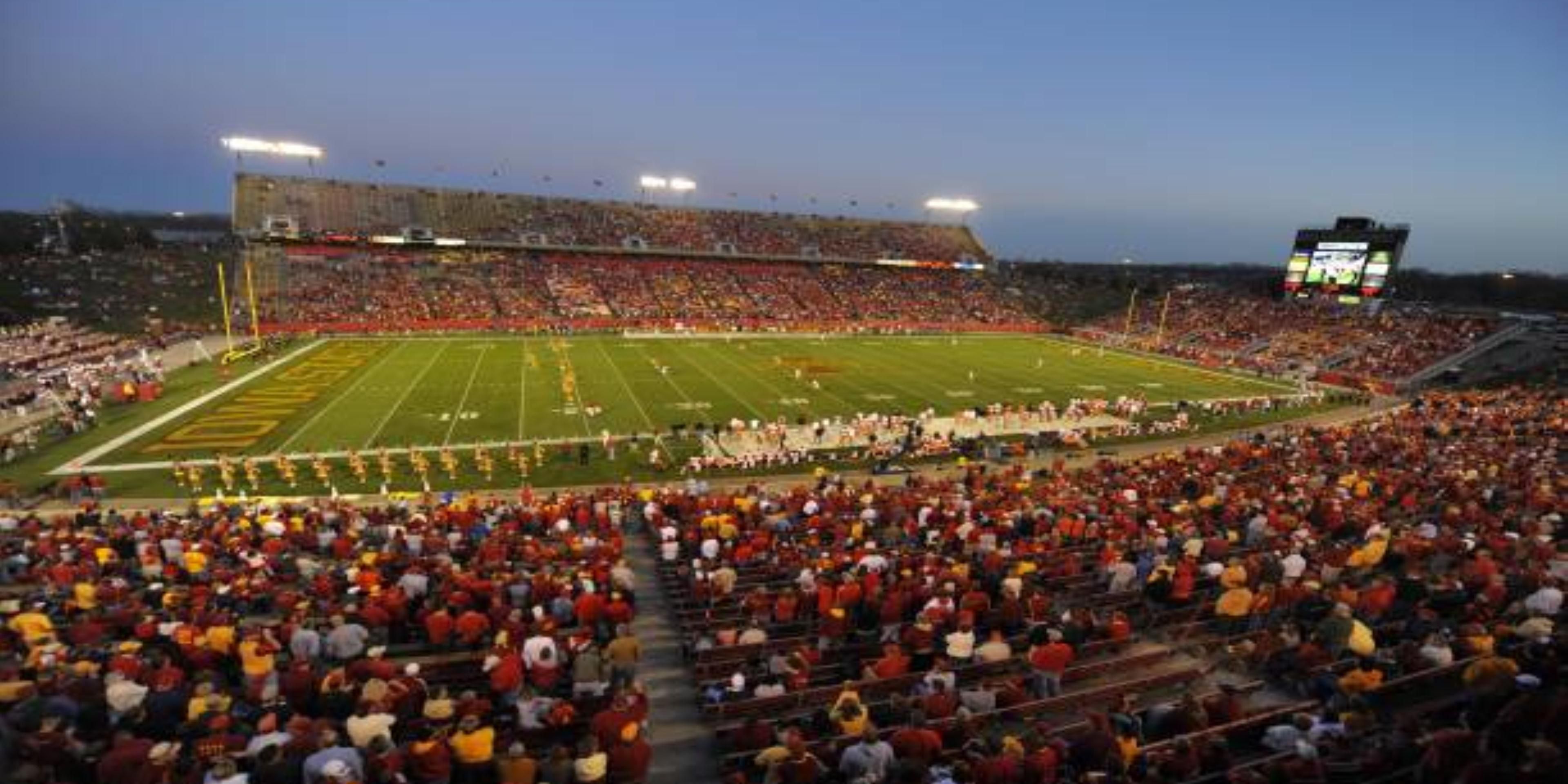 Traveling to Iowa State University? Our hotel is located less than 5 miles from the college, and our location is ideal! Stay with us, and let us be your home away from home when visiting the college! 
