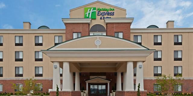 Holiday Inn Express & Suites Anderson