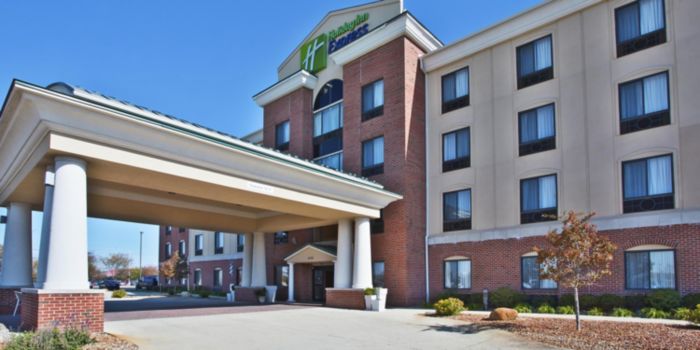 Holiday Inn Express & Suites Anderson