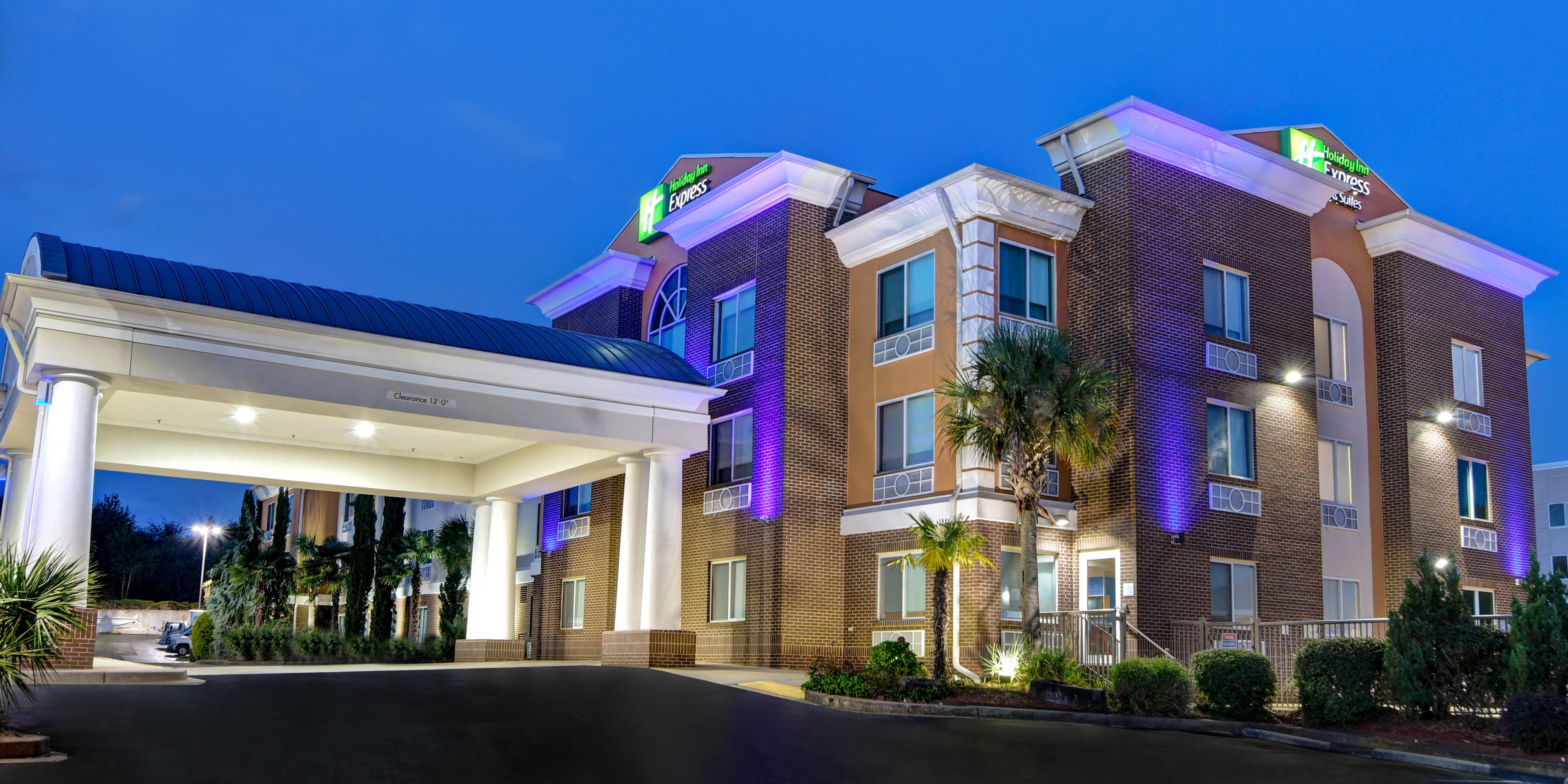 Let's Go Tigers!!!  Our newly renovated hotel is located less than 15mins away from Clemson University.  Great location when touring, attending games, graduation, etc.  