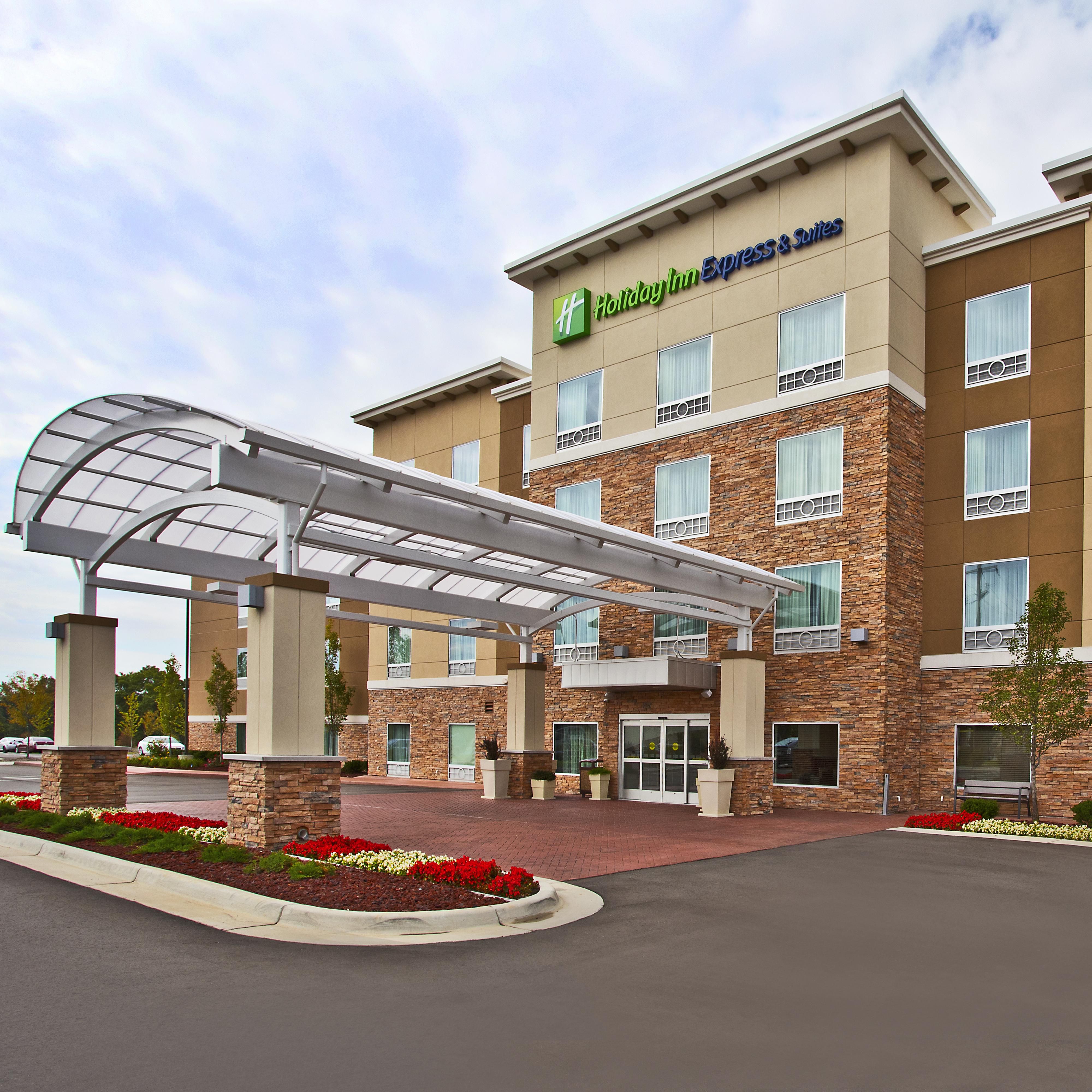 Top 32 Ann Arbor Hotels by IHG - July 2024