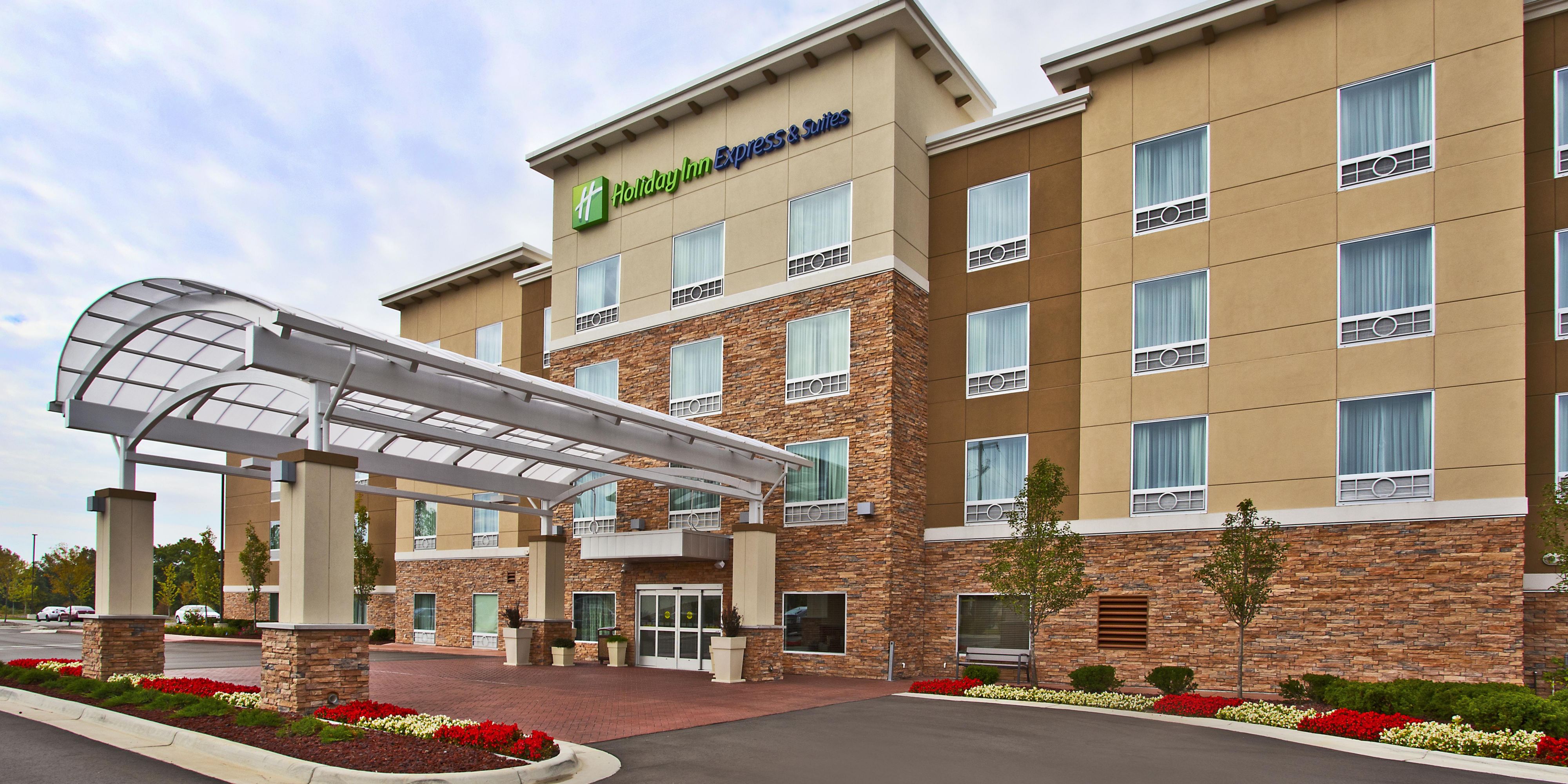 Hotels with Pool near Michigan Stadium | Holiday Inn Express & Suites Ann  Arbor West