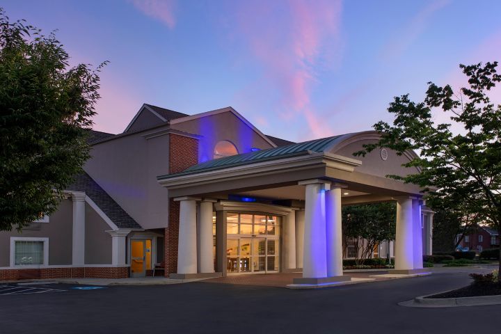 Holiday Inn Express & Suites Annapolis