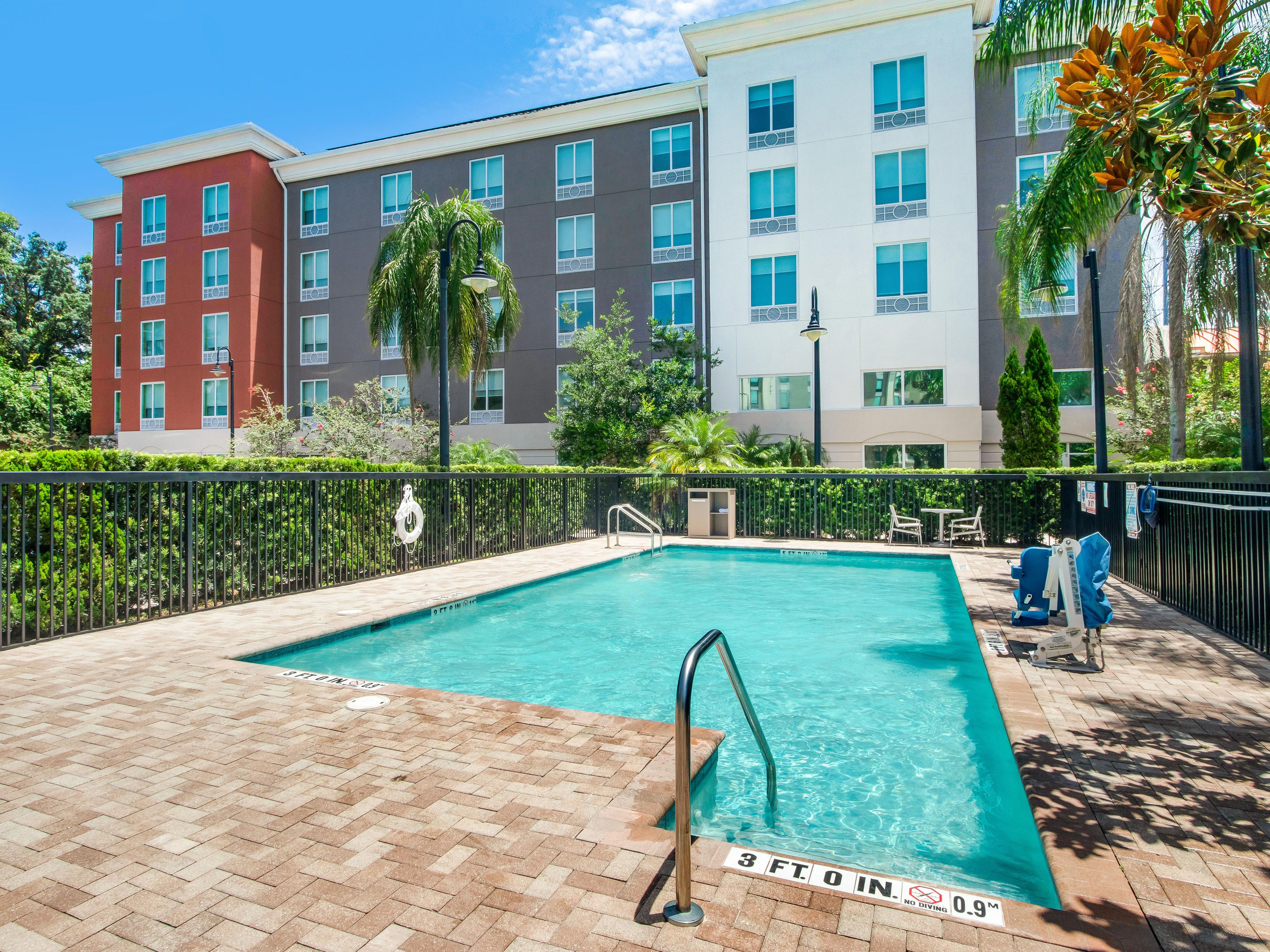 Hotel Outdoor Pool