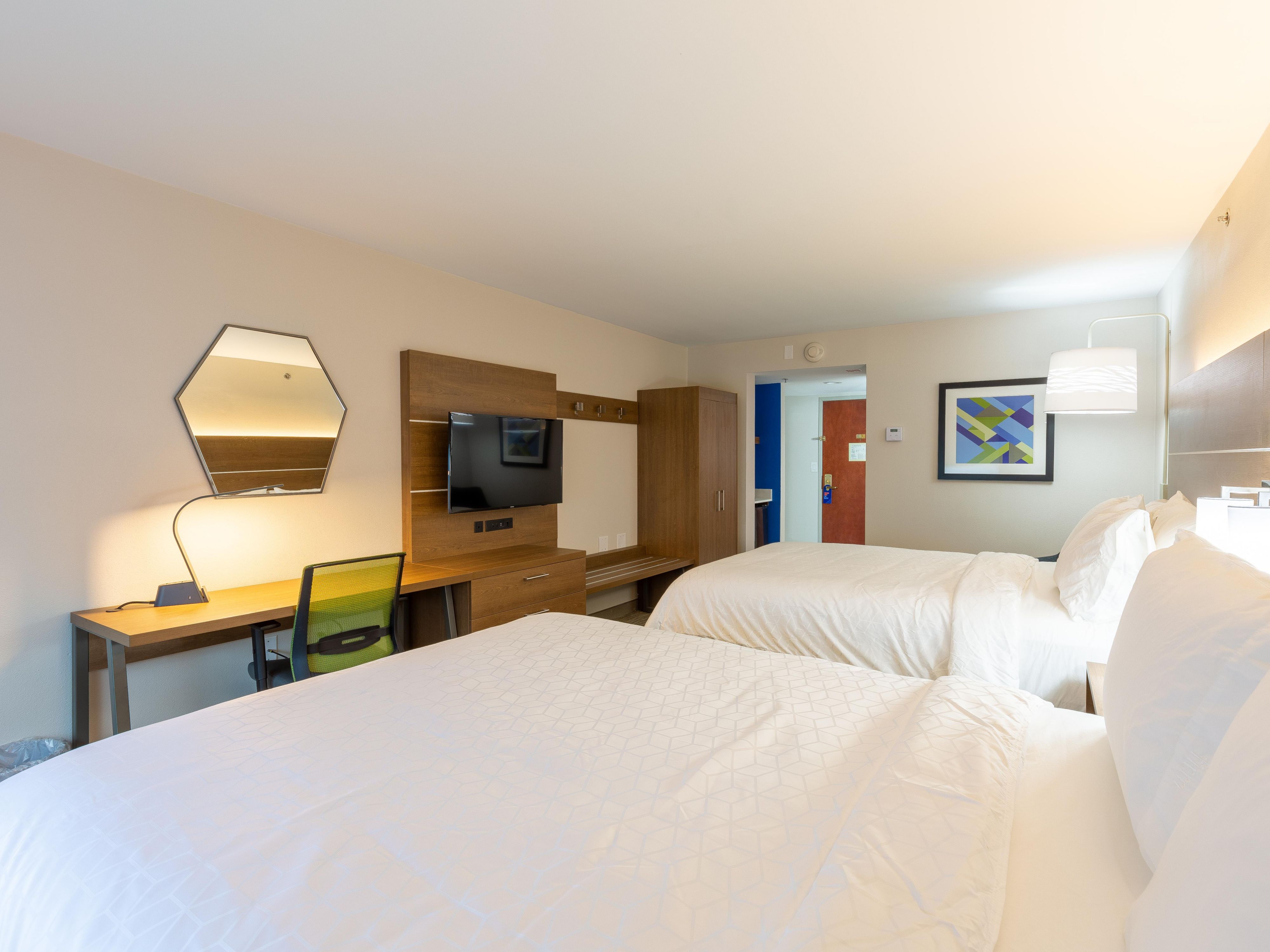 Queen Bed Guest Room