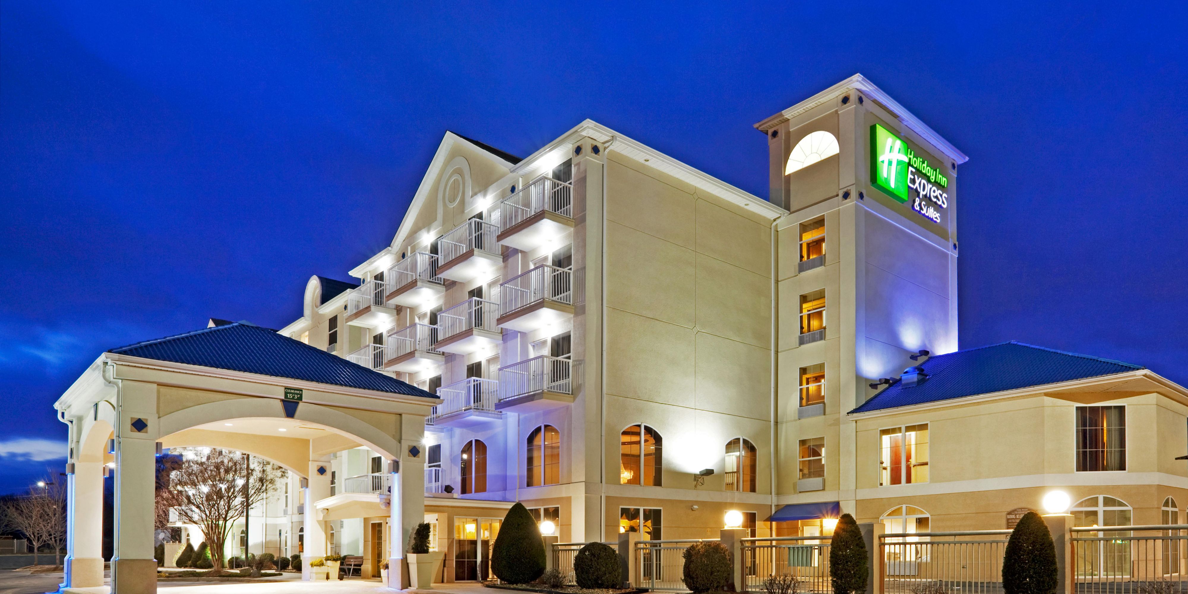 Holiday Inn Express & Suites 阿什维尔的比尔特摩广场购物中心