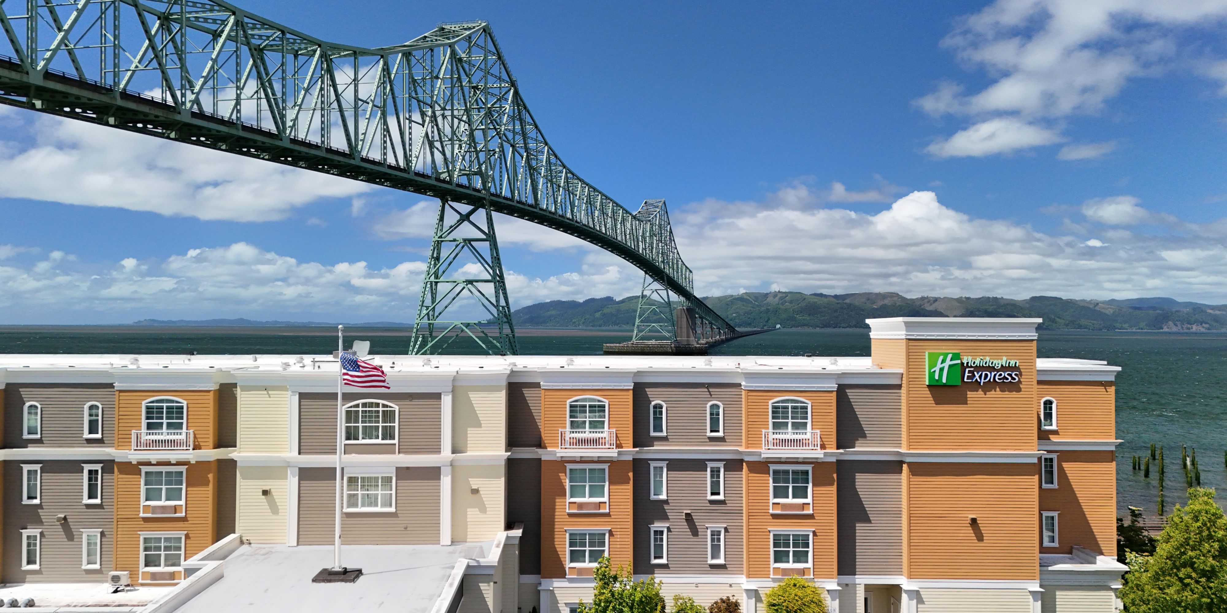 Holiday Inn Express & Suites Astoria