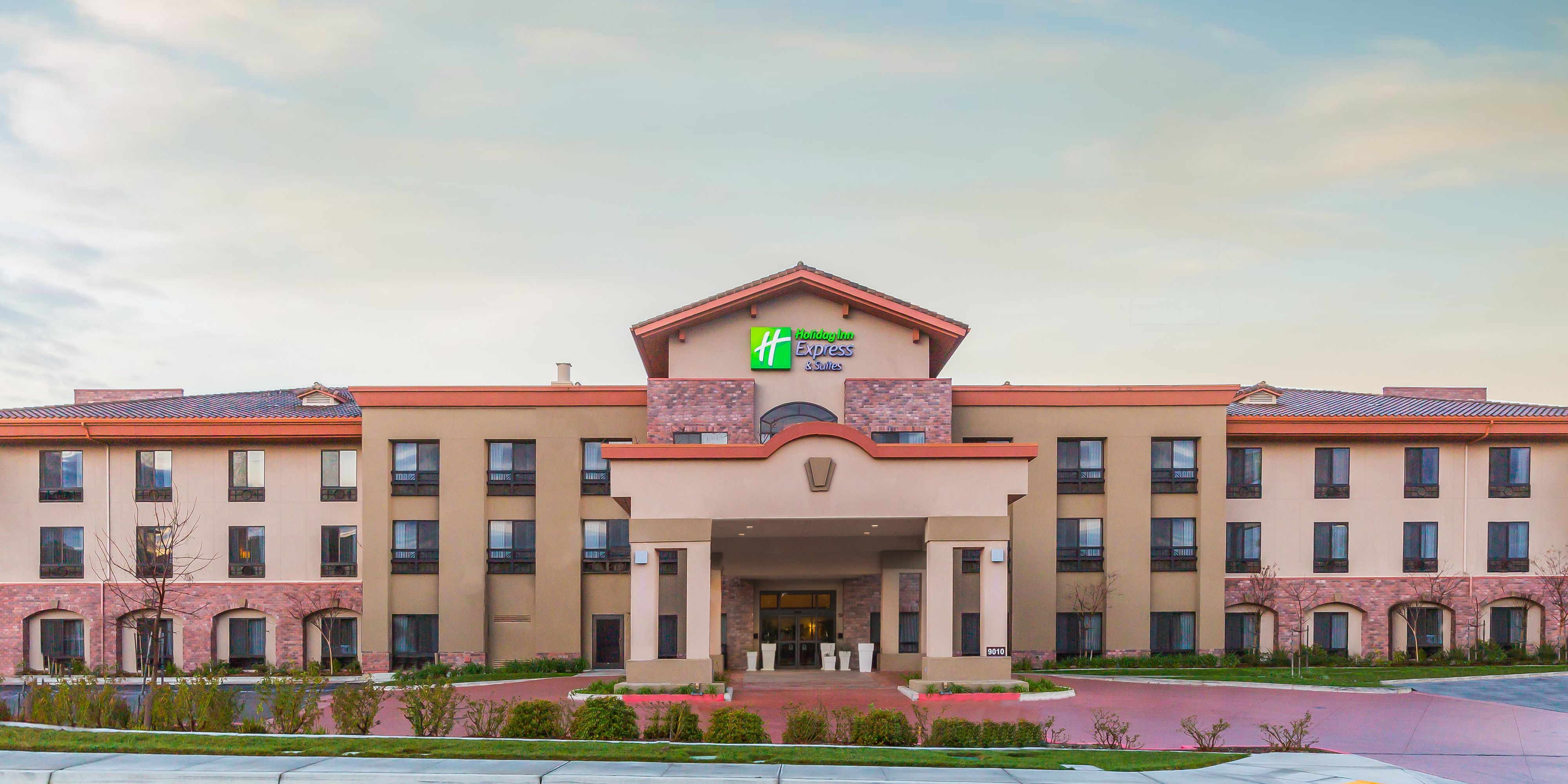 Holiday Inn Express & Suites Atascadero