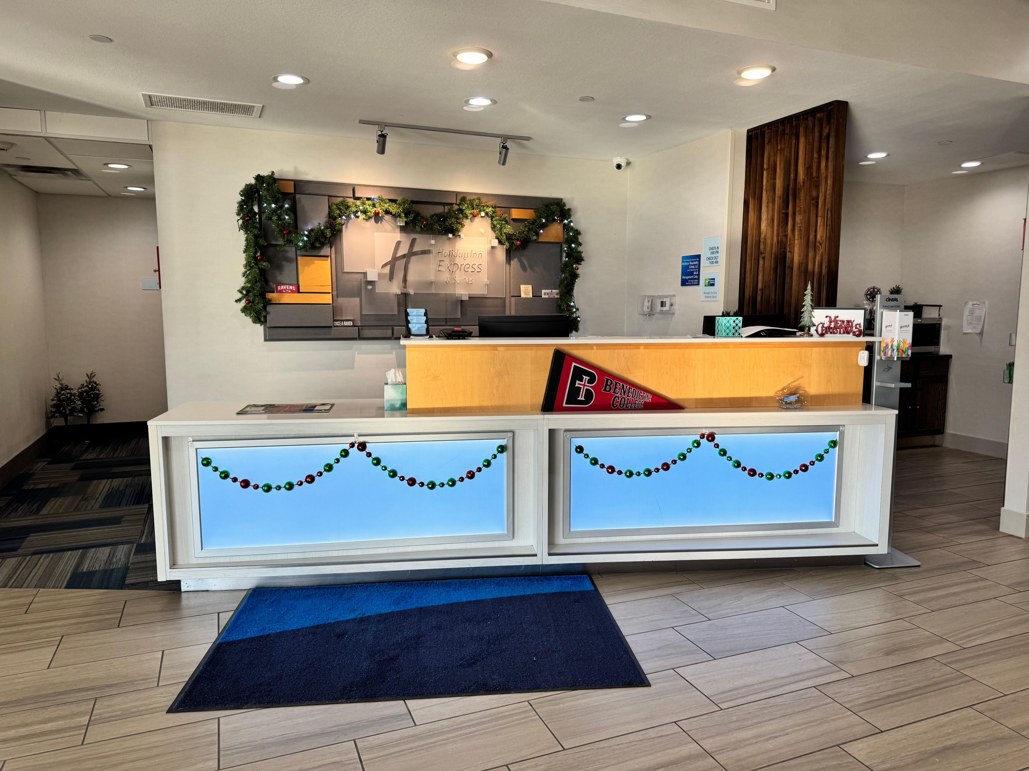 Make your holiday season extra special! Enjoy clean, spacious rooms, festive decor, and exceptional service, all in a welcoming home-like atmosphere. Whether you are visiting family or exploring the area, our hotel offers the perfect spot to relax and recharge.