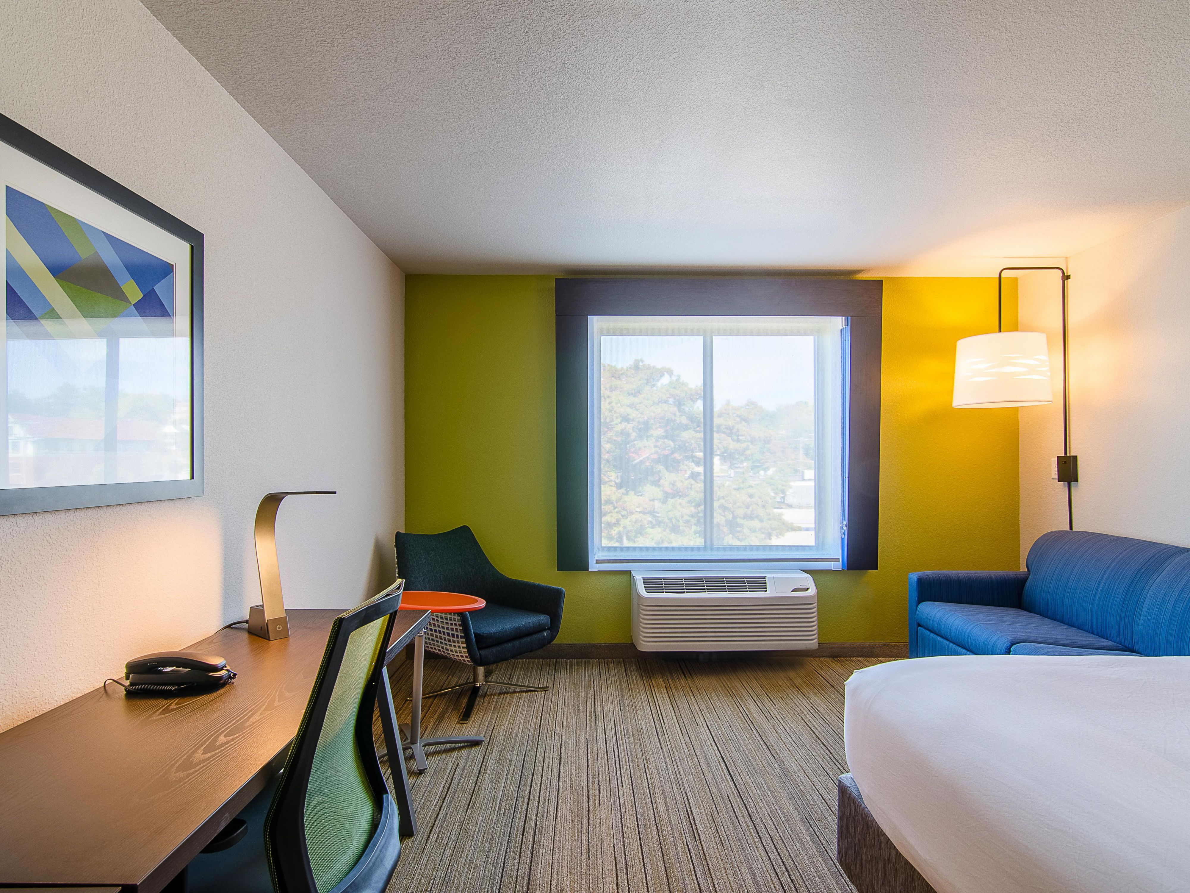 Holiday Inn Exress Atchison 2 Queen Non Smoking
