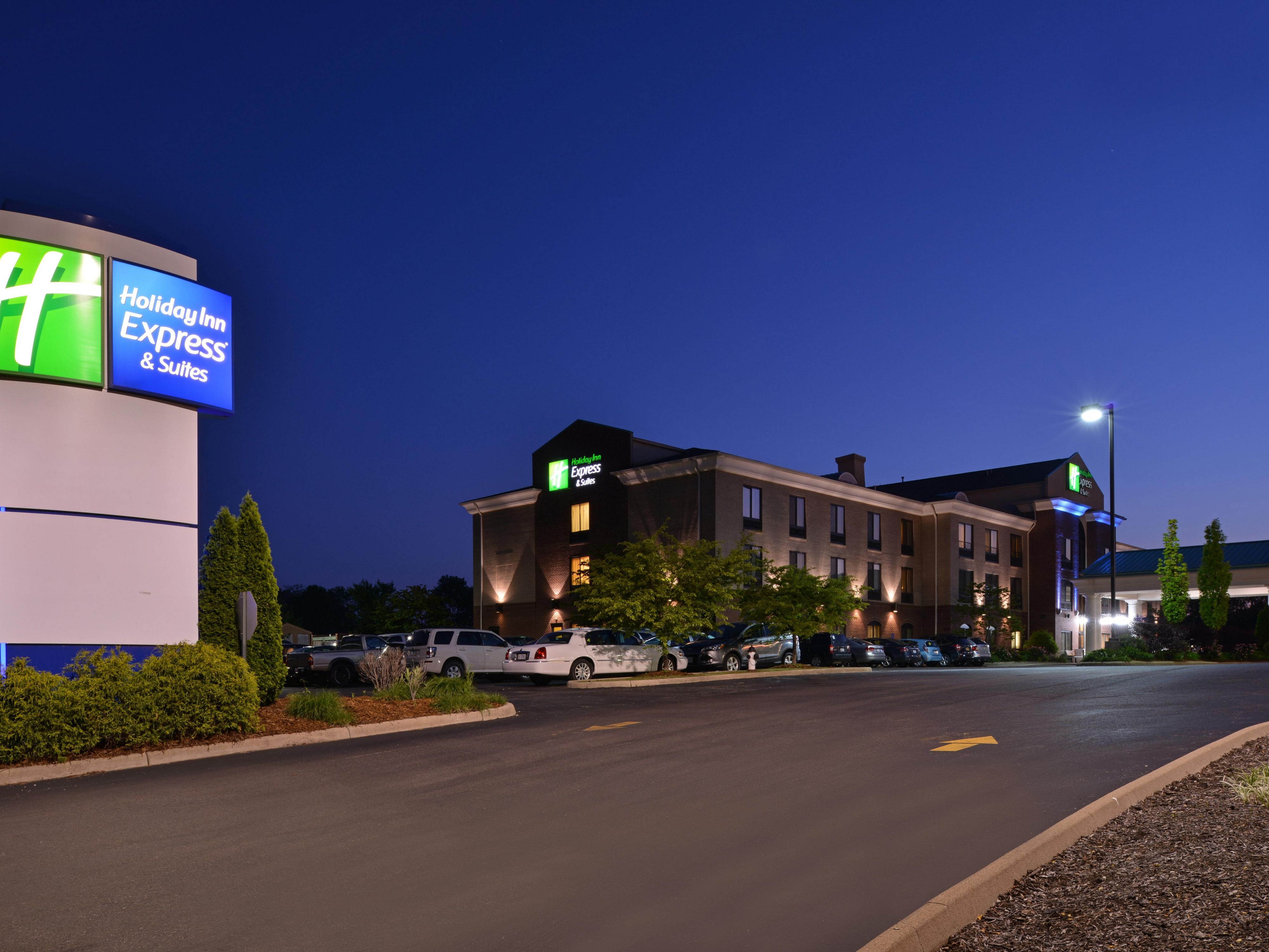 Hotels in Athens, Ohio near Ohio University | Holiday Inn Express ...