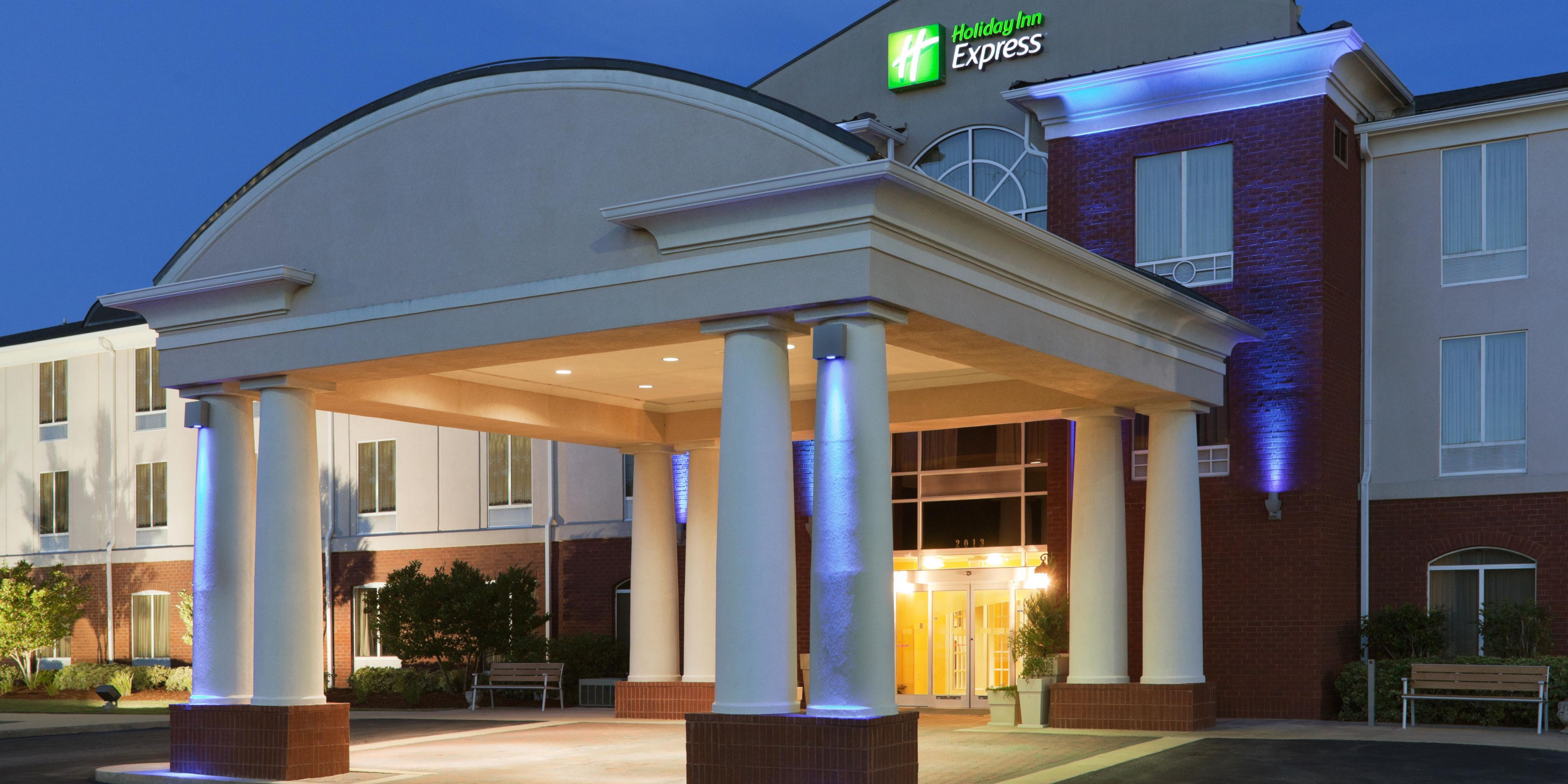 Holiday Inn Express & Suites Auburn - Area Universitas