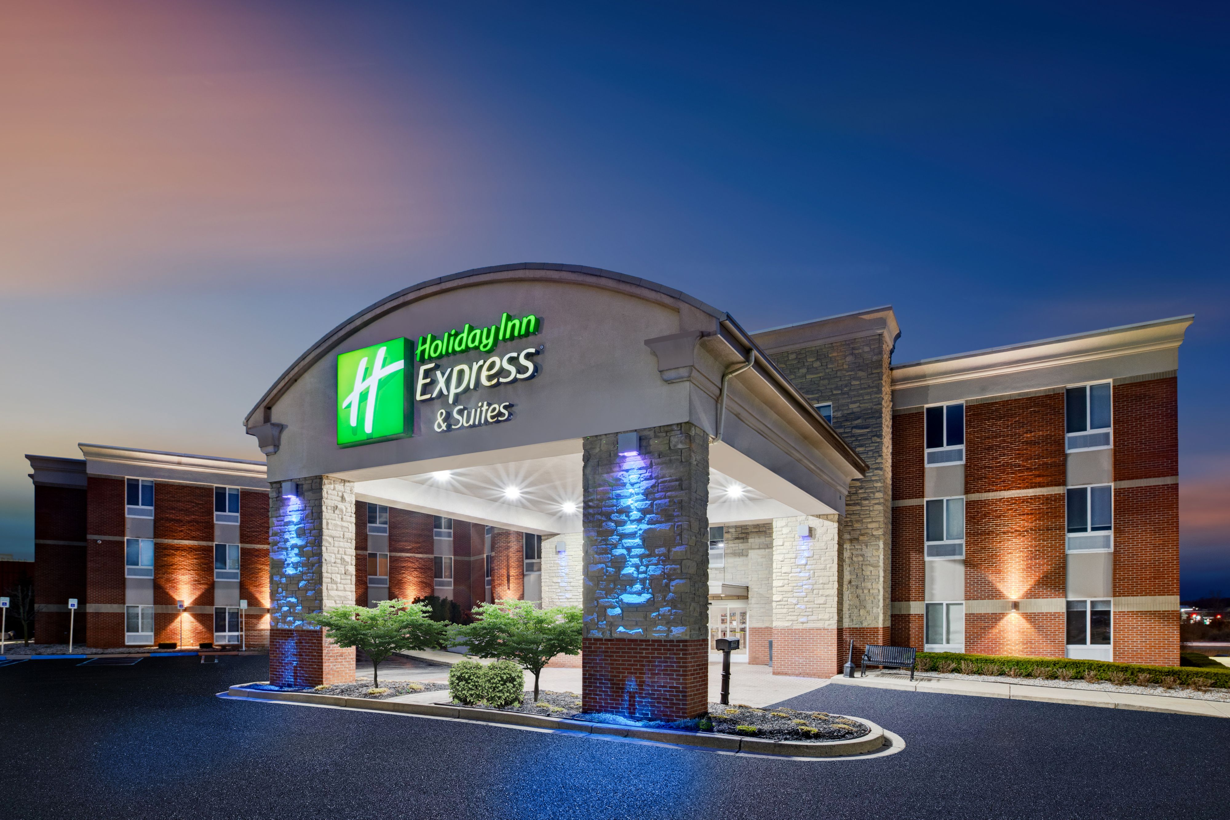Kid Friendly Hotel in Auburn Hills, MI | Holiday Inn Express