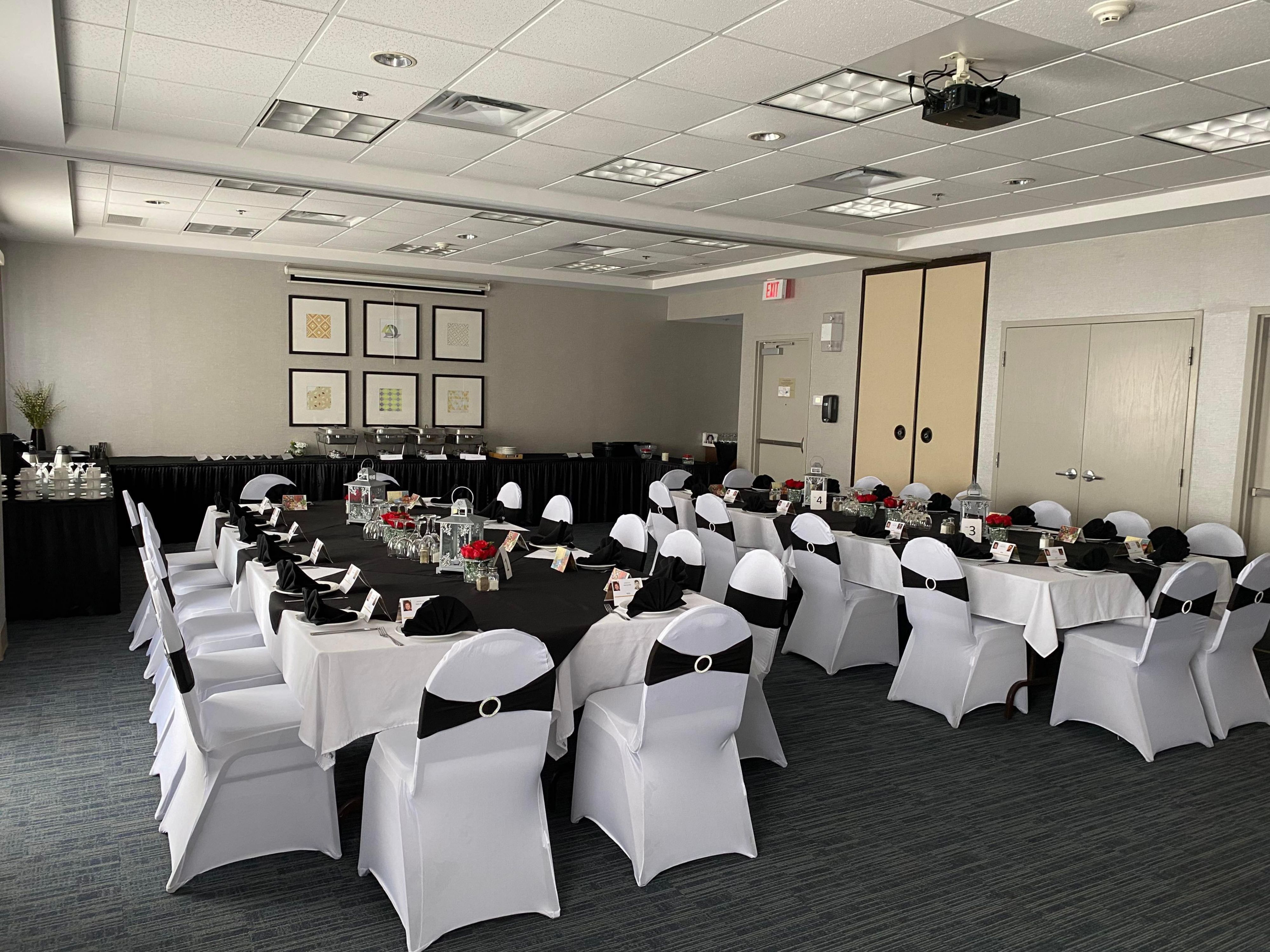 Discover the perfect space for your next meeting or event at our hotel. Our meticulously designed meeting rooms offer a blend of sophistication and functionality, providing the ideal setting for productive discussions, brainstorming sessions, or corporate gatherings. Elevate your event experience with our exceptional service.