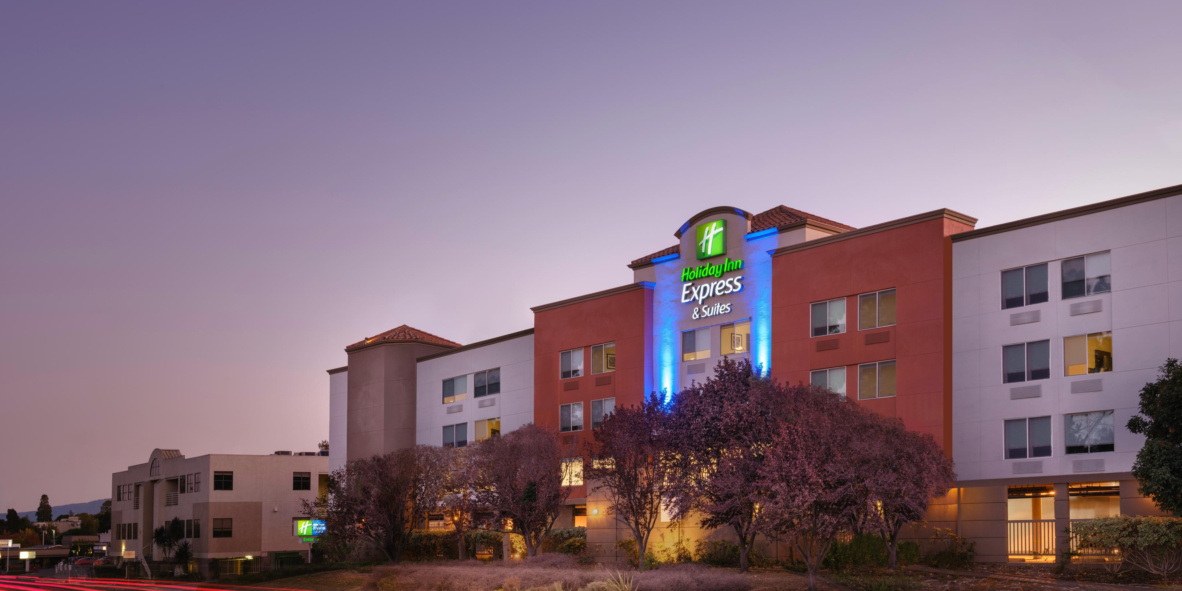 Holiday Inn Express & Suites Belmont