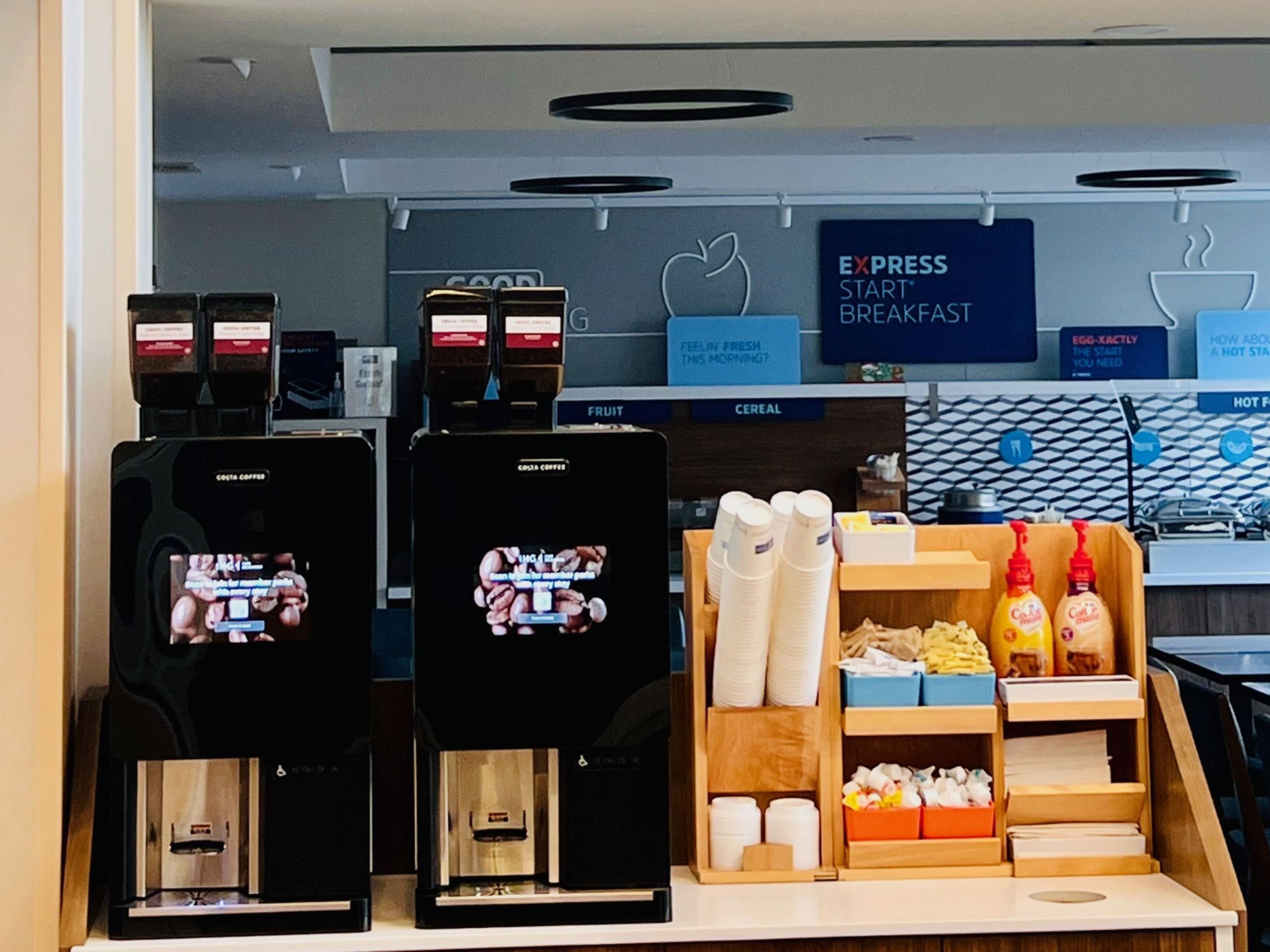 Savor the taste of freshly brewed coffee around the clock with our new bean-to-cup coffee machine, available 24/7 in the lobby. Elevate your stay with us and relish every sip of our exceptional coffee!