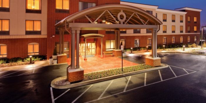 Holiday Inn Express & Suites Bethlehem Arpt-Allentown Area