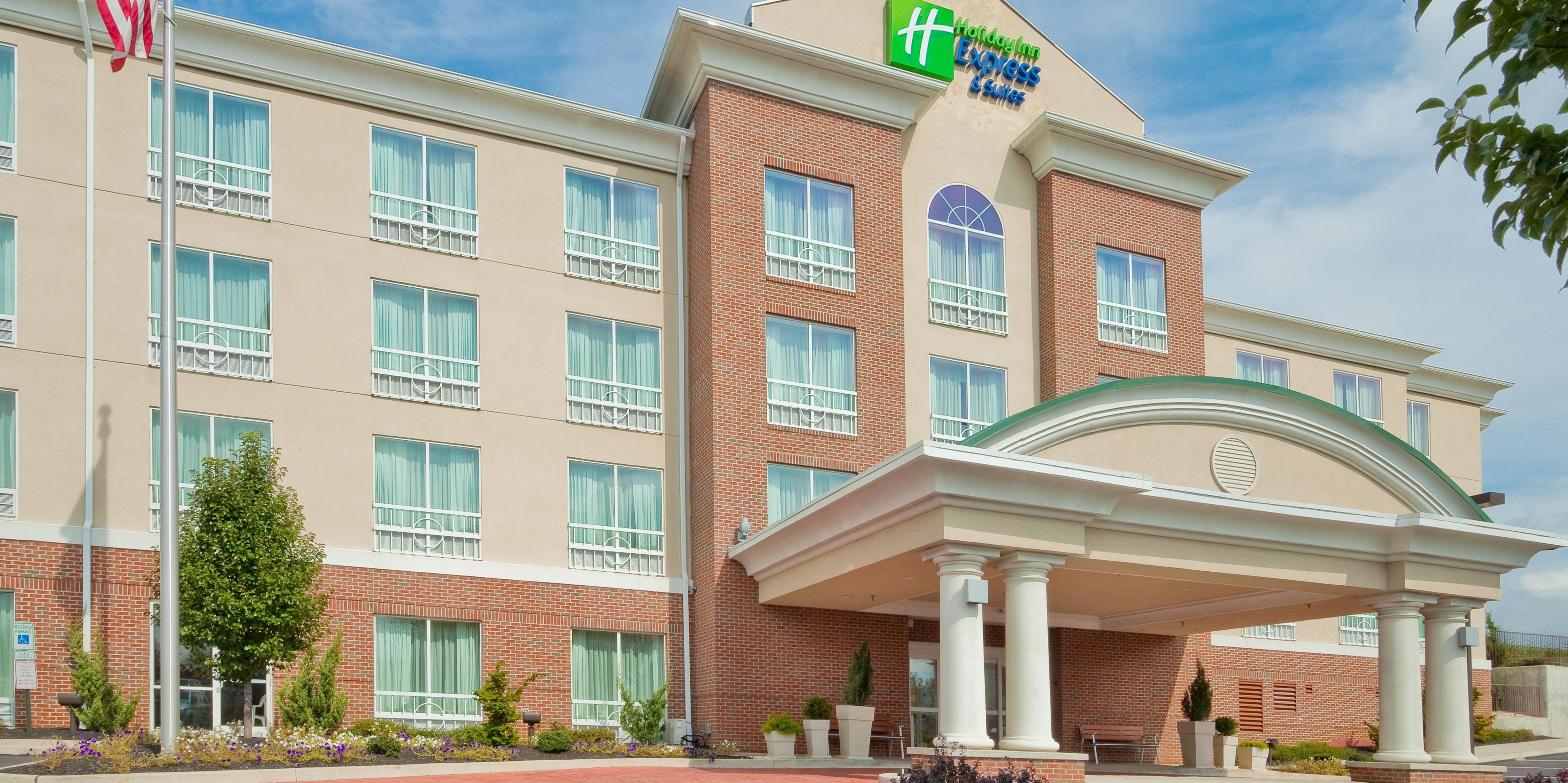 Our hotel offers a complimentary shuttle van with-in a 5 mile radius of the hotel and to Lehigh Valley International Airport! 