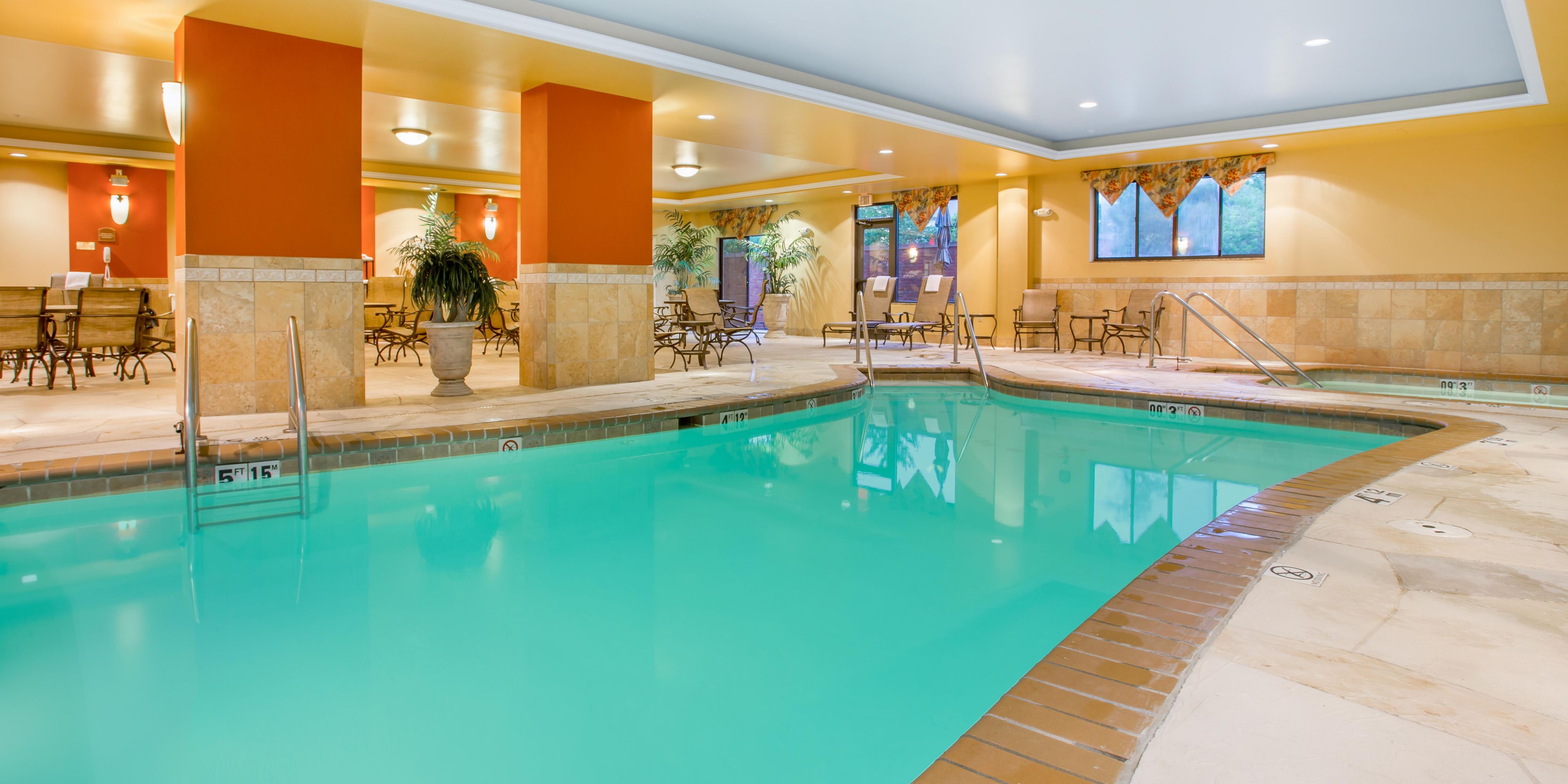 download-holiday-inn-express-bloomington-il-pics-hola-apartment-for-rent