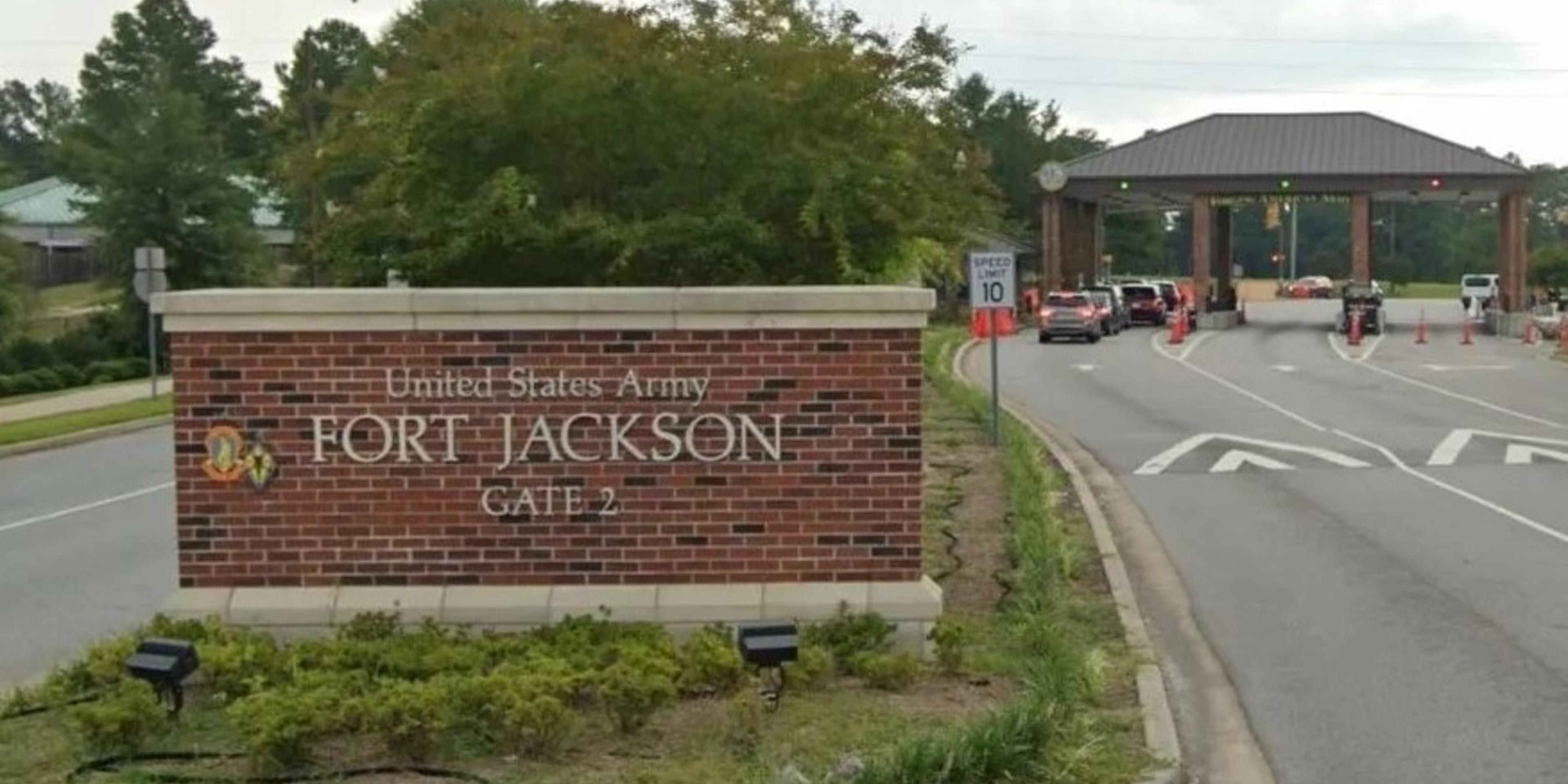 Traveling to Fort Jackson? Our hotel is conveniently located only 20 minutes away. We offer a great Military discount and complimentary breakfast daily.