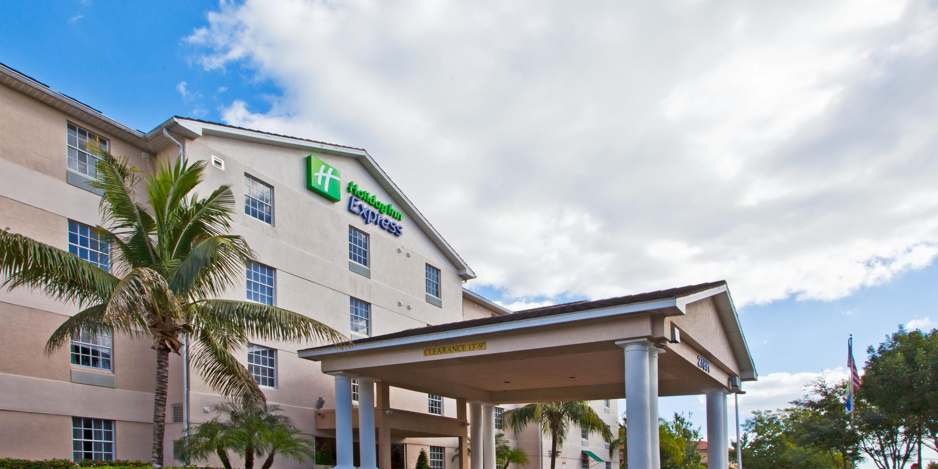 Holiday Inn Express & Suites Naples North Bonita Springs