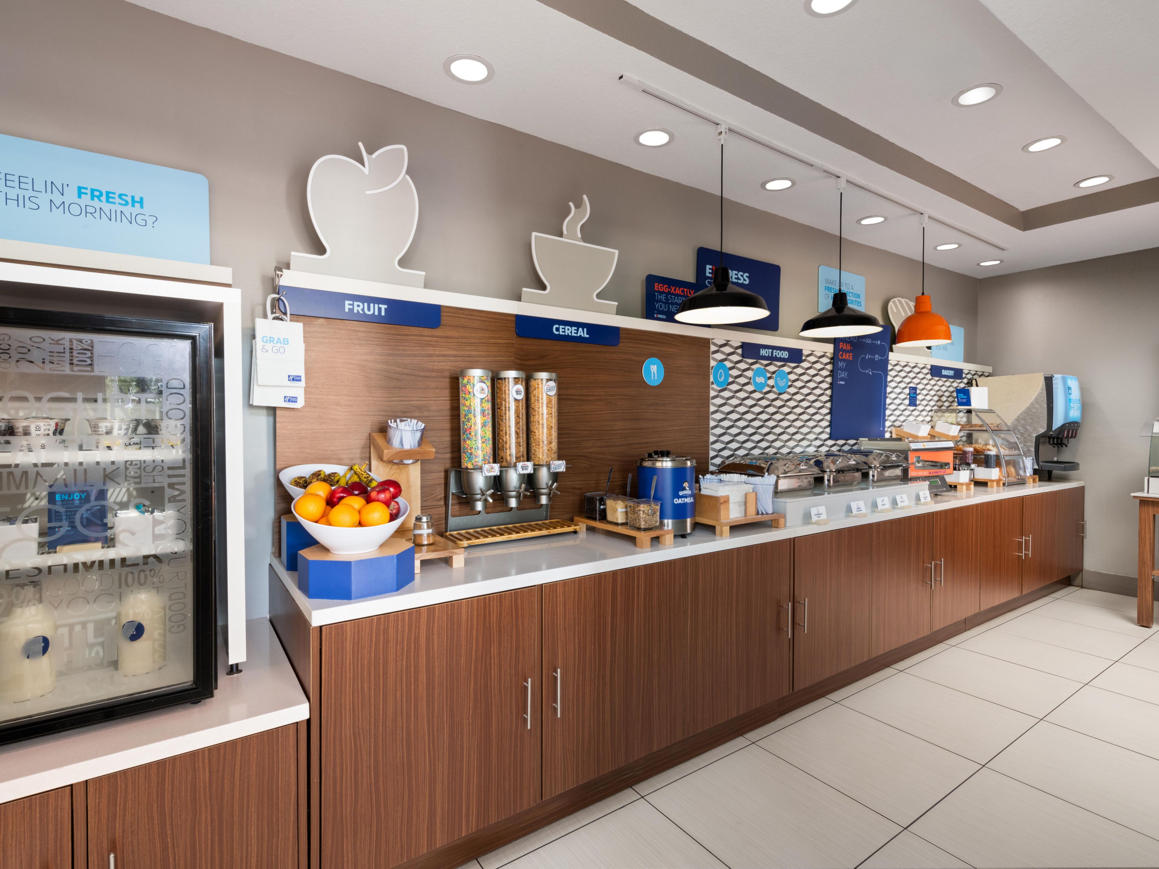 Start your day with our complimentary Express Start Breakfast. Savor hot eggs, bacon, pancakes, pastries, fresh fruit, and our signature cinnamon rolls, accompanied by freshly brewed coffee. Fuel up, whether you're heading to the beach or your next meeting.
