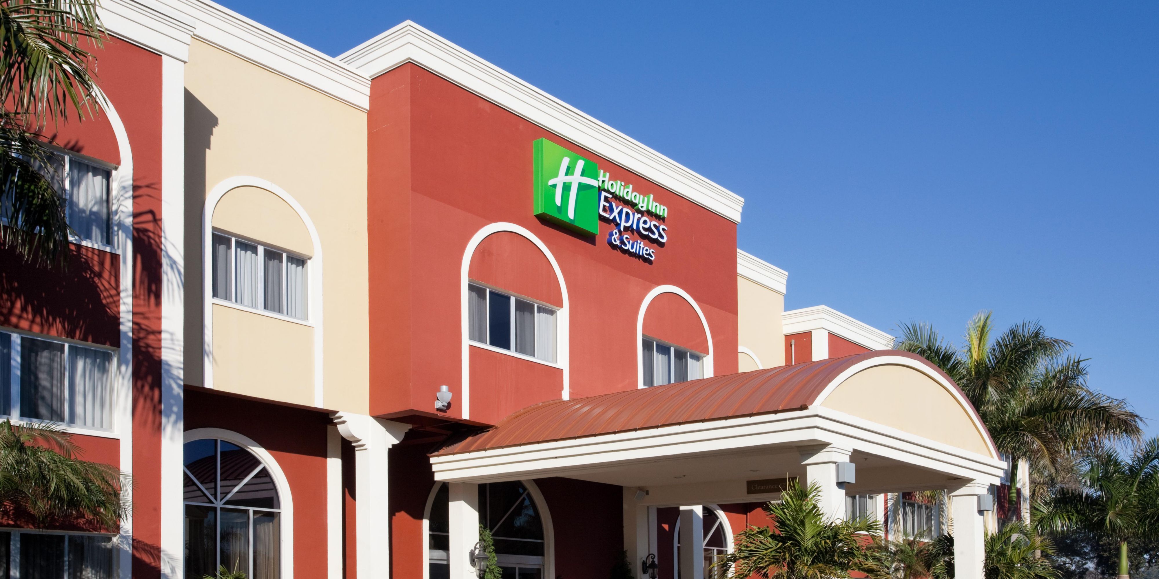 Holiday Inn Express & Suites Bradenton West