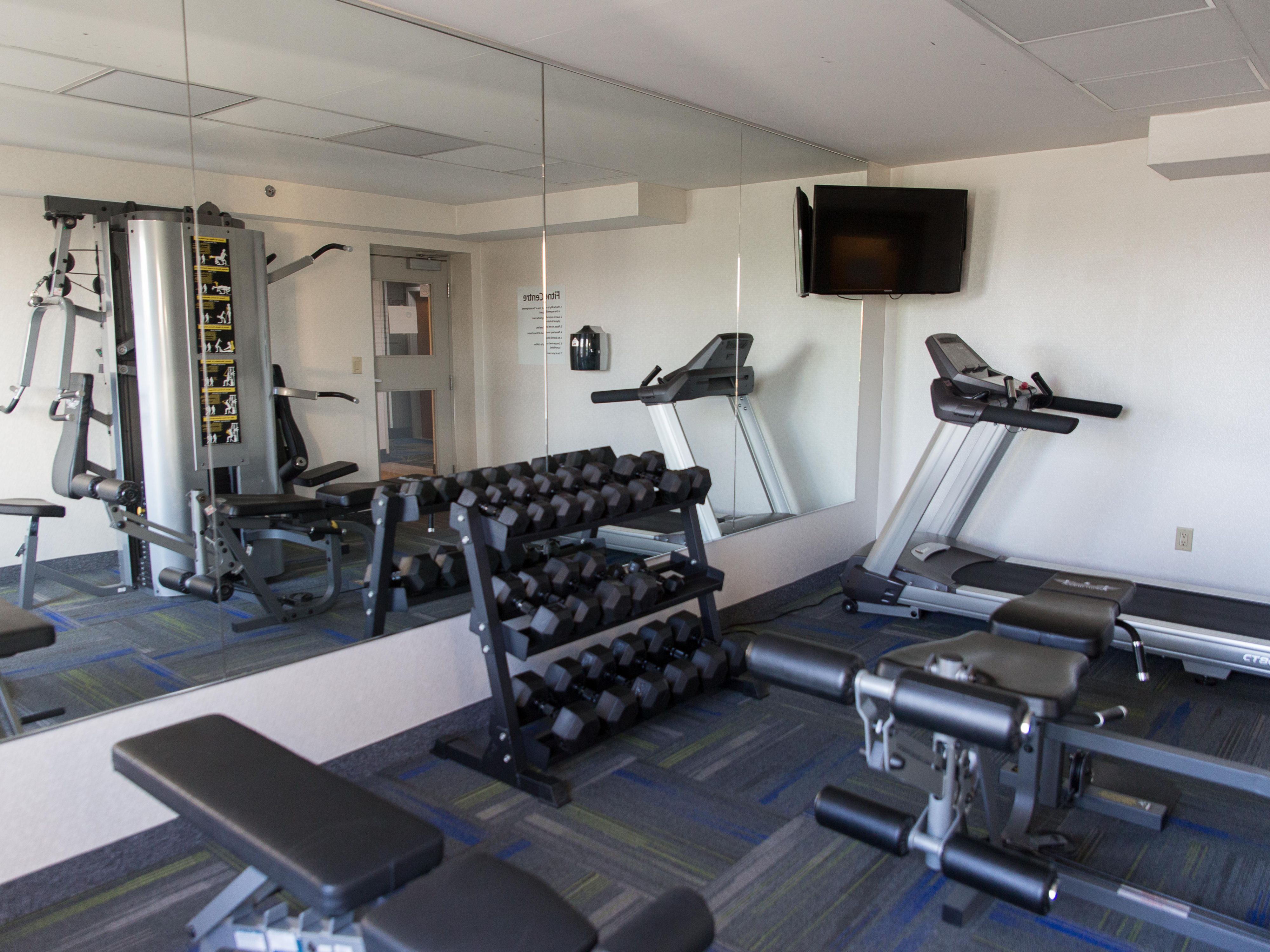 Our hotel features two fitness centers, with a great variety of equipment, suitable for any type of workout. We've got several cardio options including treadmills, elliptical and recumbent bikes. We also have a full set of dumbbell free weights up to 50 lbs and more!