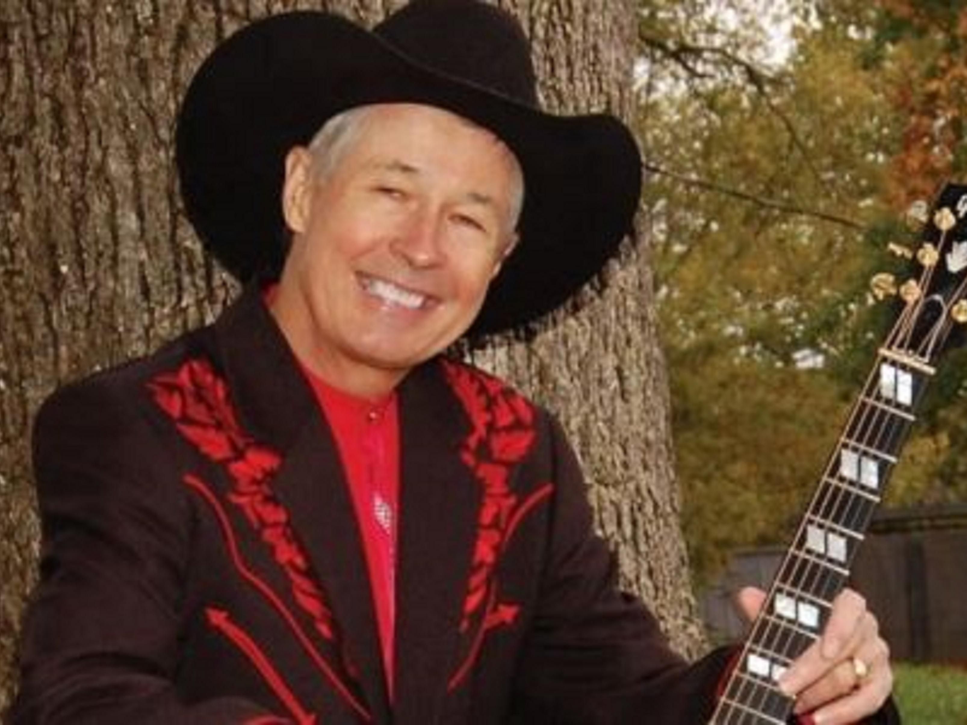 Leroy New - A Tribute to Marty Robbins and Classic County.    Hear great classic songs as Leroy honors the history of country music with songs by legendary country artists like Marty Robbins, Hank Williams, Johnny Cash and Bob Wills. And when Leroy New plays the guitar, it's even better! Plan your stay with us!