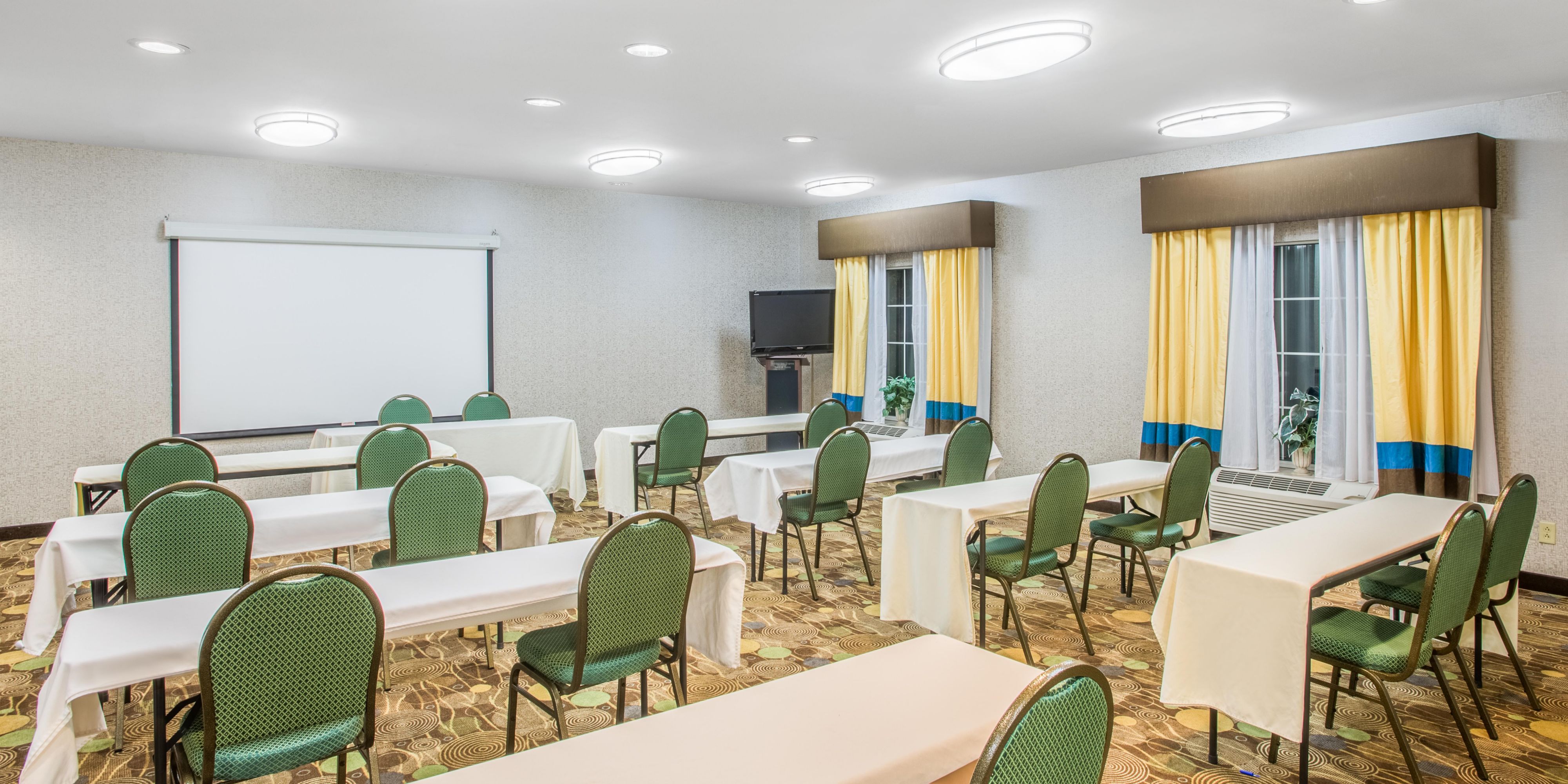 Looking for a space to hold your family reunion, business meeting, or small event? We offer flexible meeting space for up to 50 people. Contact our team at 802-257-2400 or click learn more to send our team an email. 