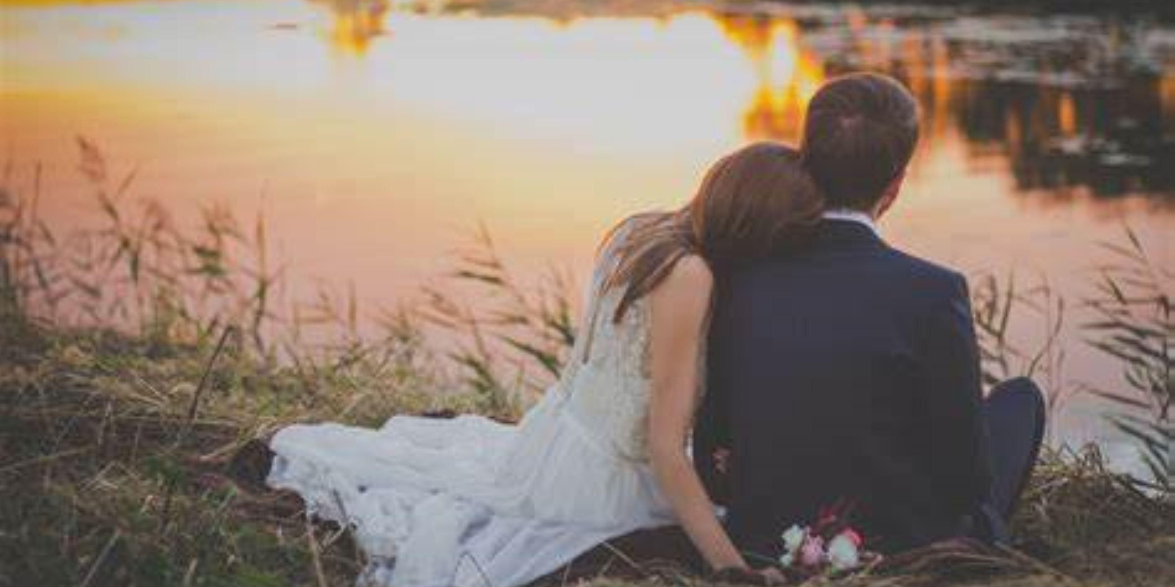 Our beautiful new hotel can accommodate your wedding guest room needs.  We are located close to downtown Brevard where your guests can enjoy all Brevard has to offer.  Close to theaters, restaurants, museums, and so much more.