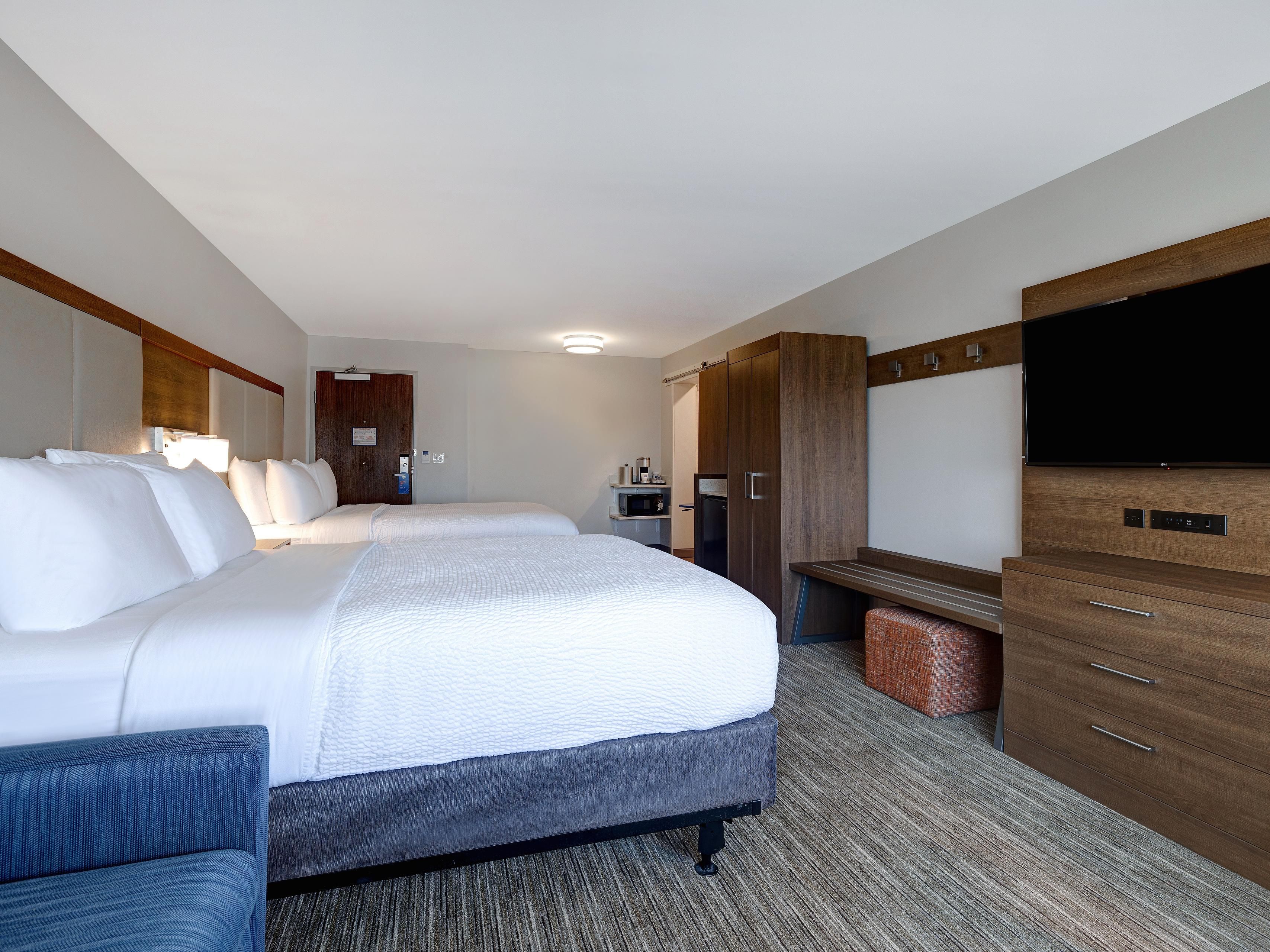holiday-inn-express-suites-brighton-brighton