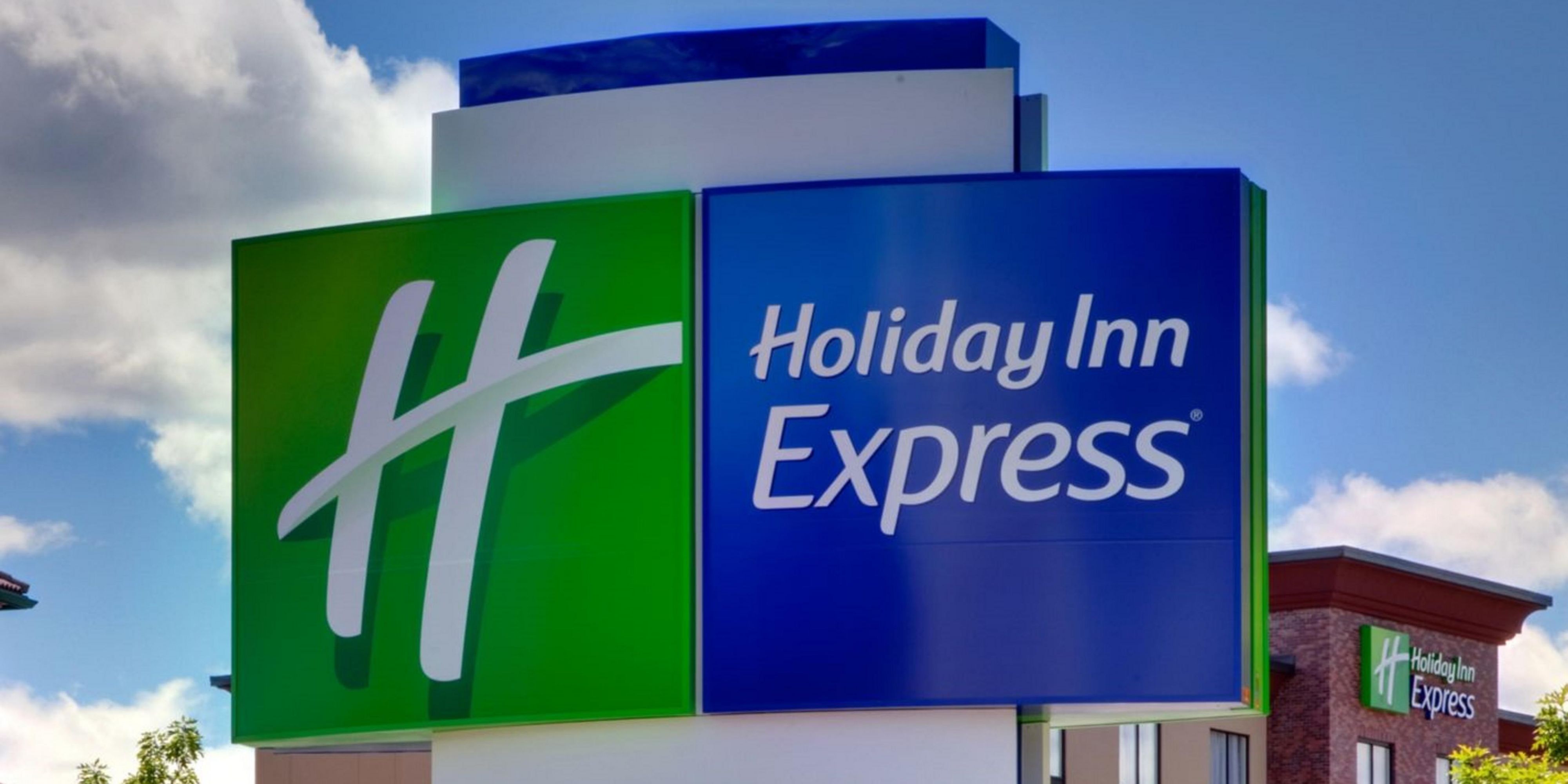 Holiday Inn Express & Suites Bronx - NYC