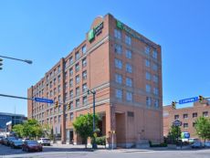 Holiday Inn Express & Suites Buffalo Downtown - Medical CTR