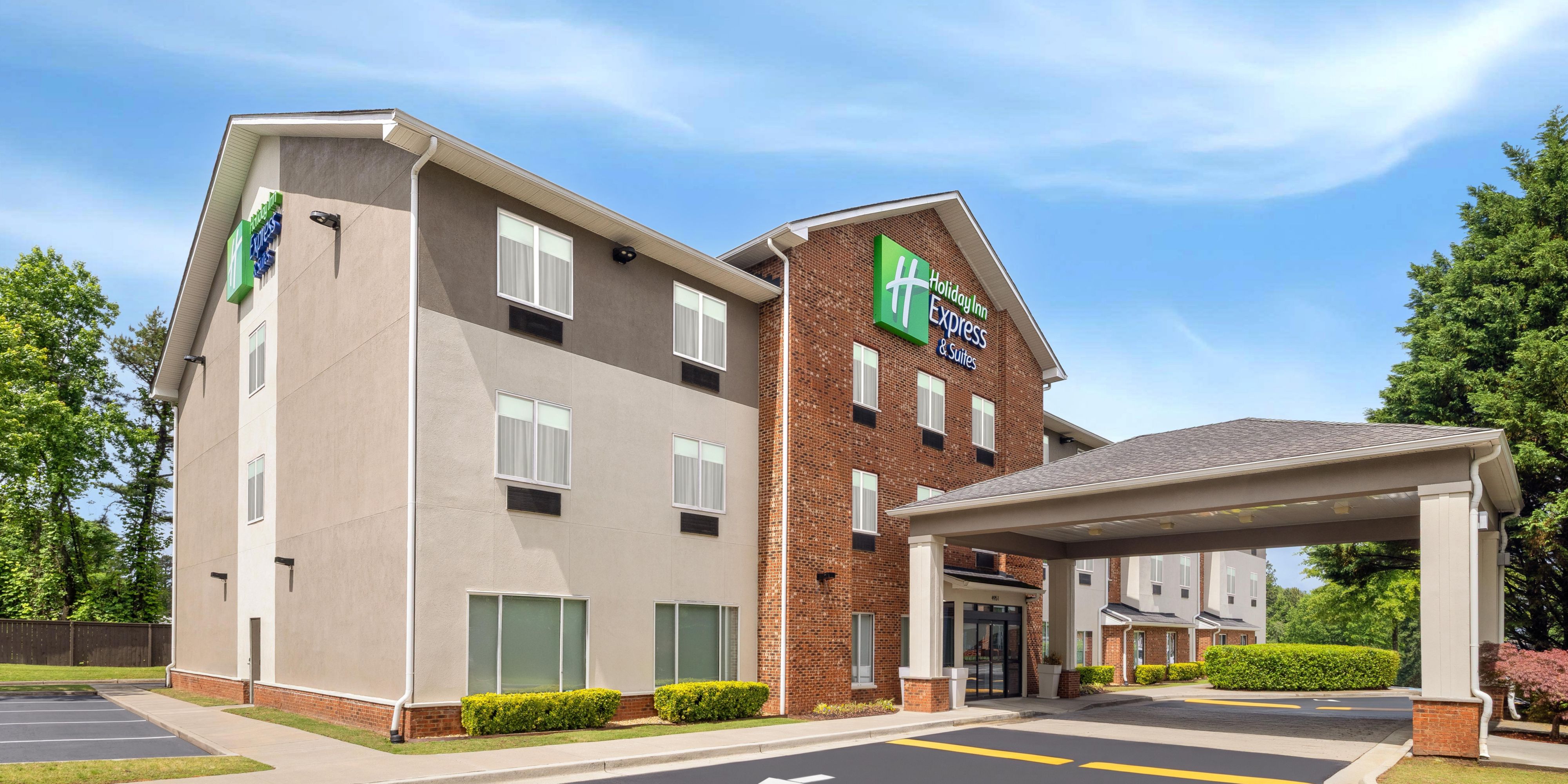 Holiday Inn Express & Suites Buford NE - Lake Lanier
