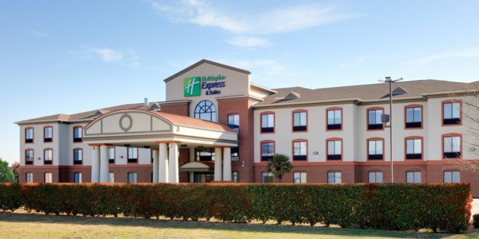 Holiday Inn Express & Suites Burleson/Ft. Worth