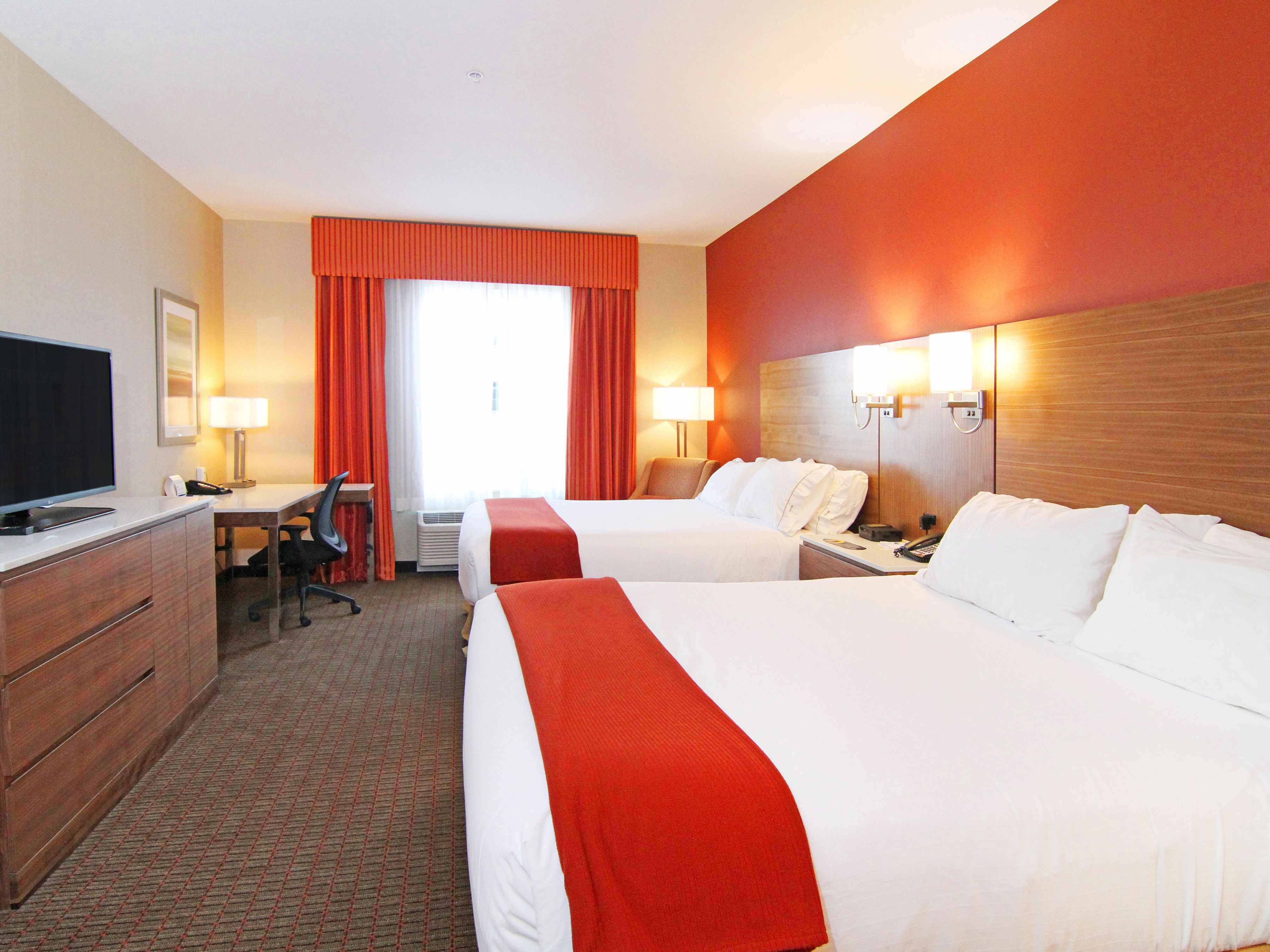 2 Queen Beds Suite