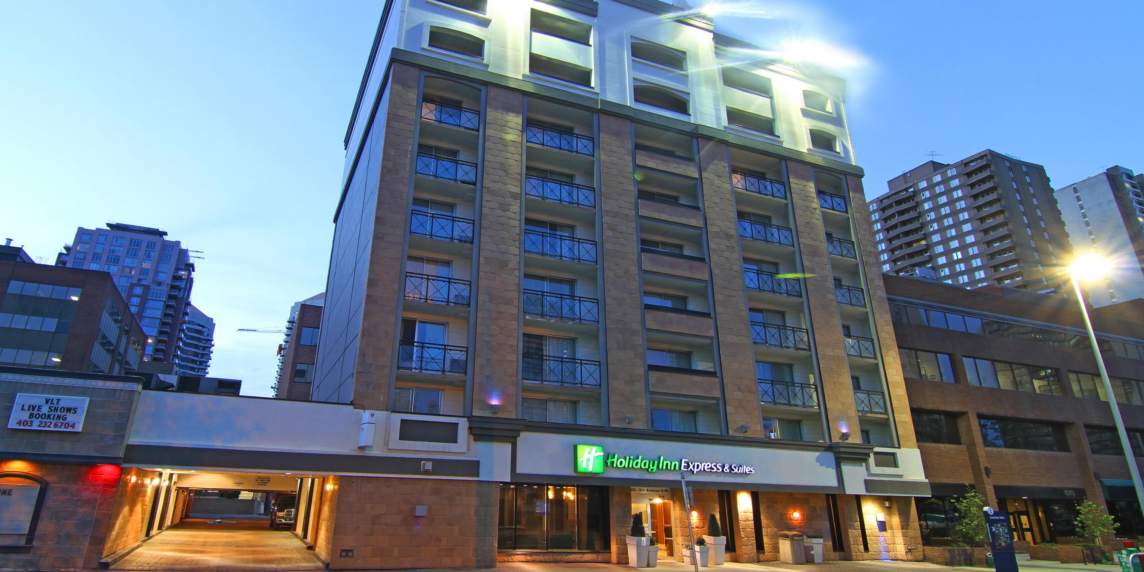 Did you know that our guests receive free parking in Calgary's bustling downtown core? Leave your car behind and jump on the C-Train for free. This is one of the perks when you Stay Smart with the Holiday Inn Express Downtown Calgary.