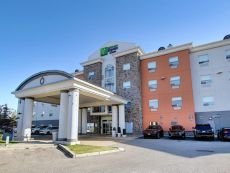 Holiday Inn Express & Suites Airport-Calgary