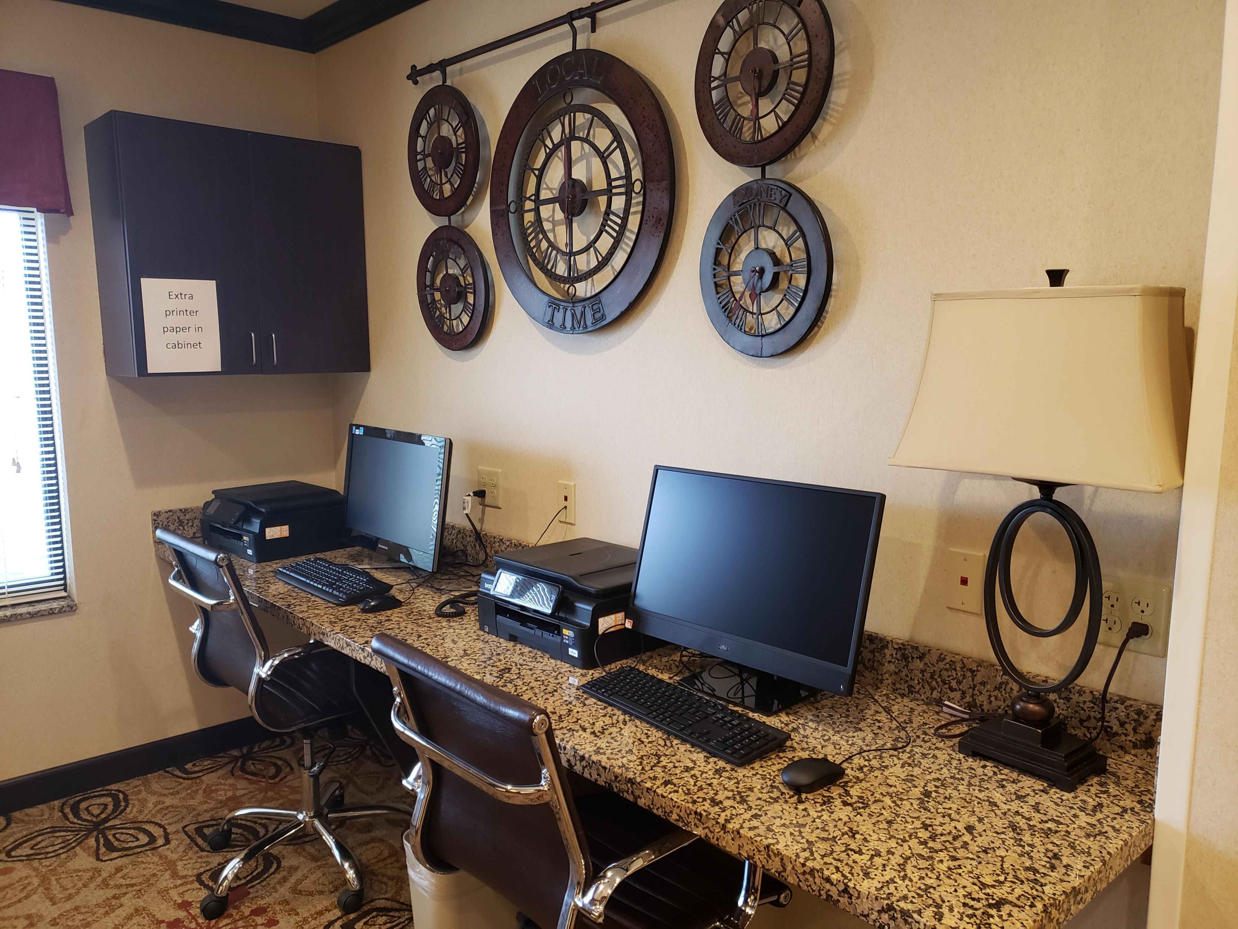 At the Holiday Inn Express & Suites – Cambridge, guests enjoy free Wi-Fi throughout the hotel, including guest rooms, meeting spaces, and public areas. Whether you're catching up on emails, streaming your favorite shows, or collaborating with colleagues, our high-speed internet ensures you stay connected and productive during your stay. 