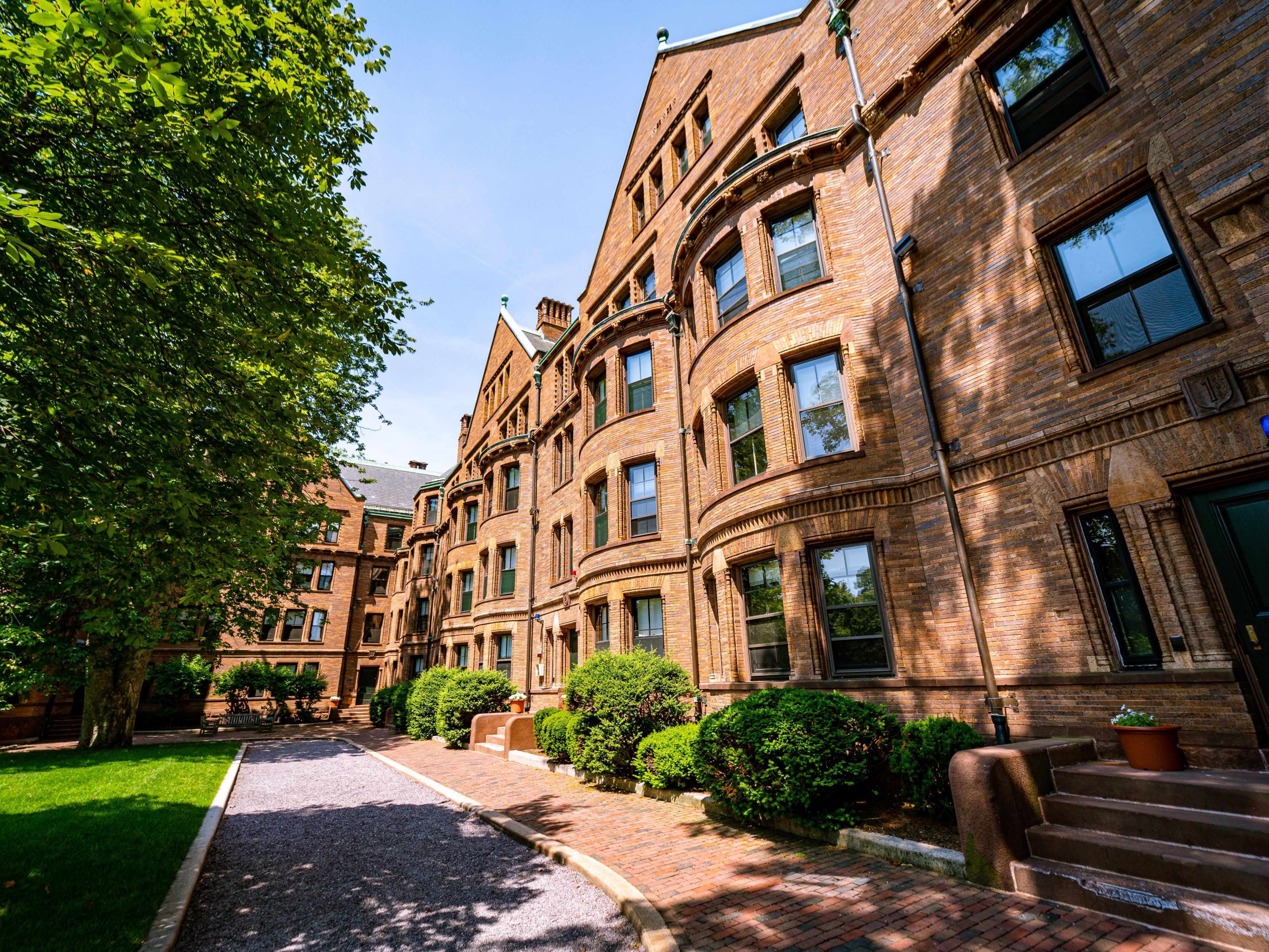 Stay sensibly in our large, updated rooms in the epicenter of higher education. We're walking distance from MIT's campus. Likewise, Harvard is easily accessible by bus or car. Or simply walk 15 minutes to the Red Line at MIT/Kendall and then take a 5 minute train ride to Harvard Square. Tufts, in neighboring Somerville, is also easily accessible. 
