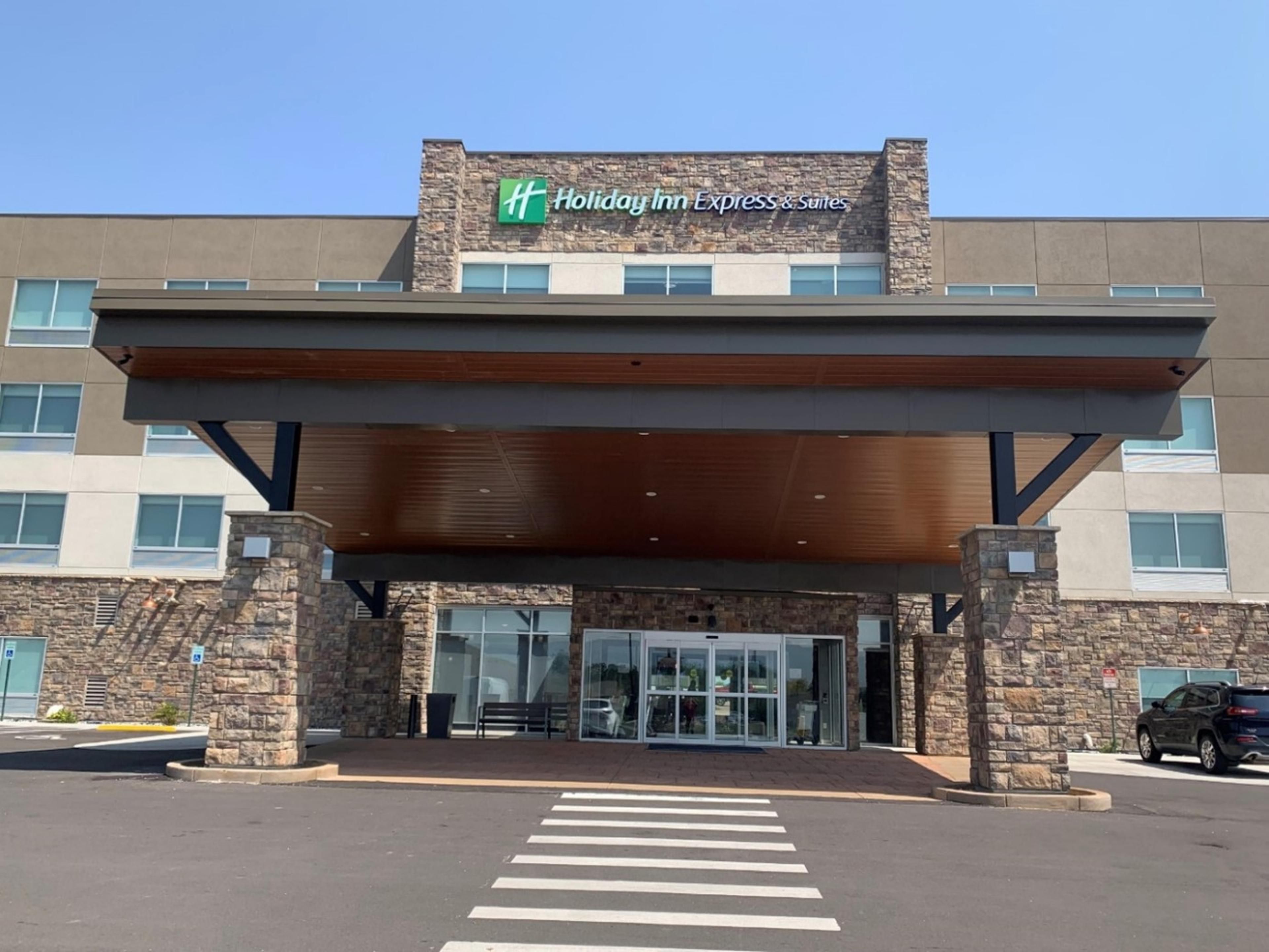 Welcome to Our Canon City Hotel.