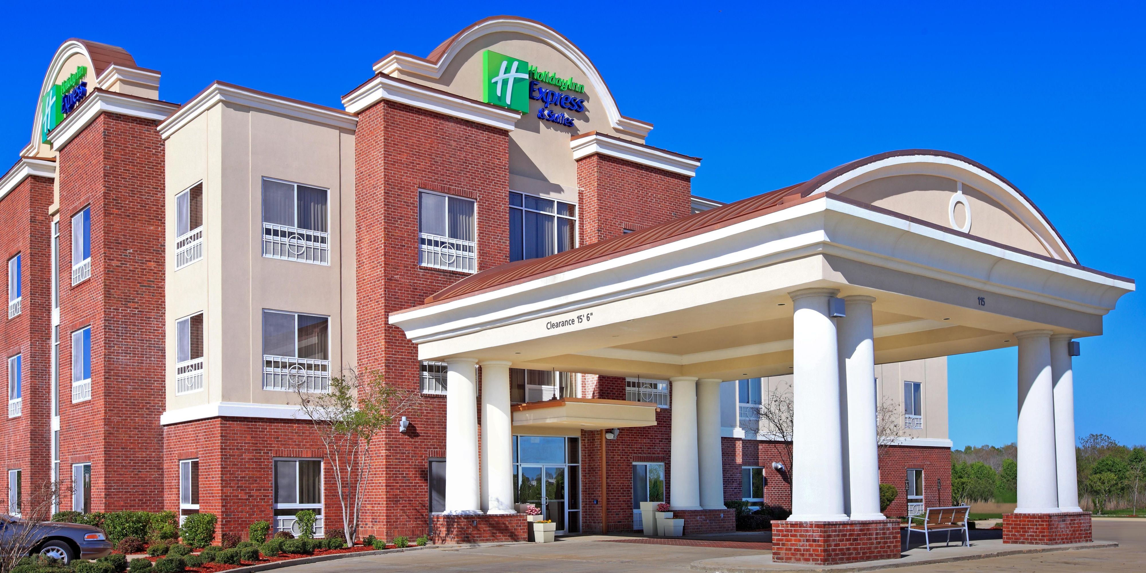 Holiday Inn Express & Suites Canton