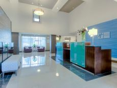 Holiday Inn Express & Suites Carlsbad Beach