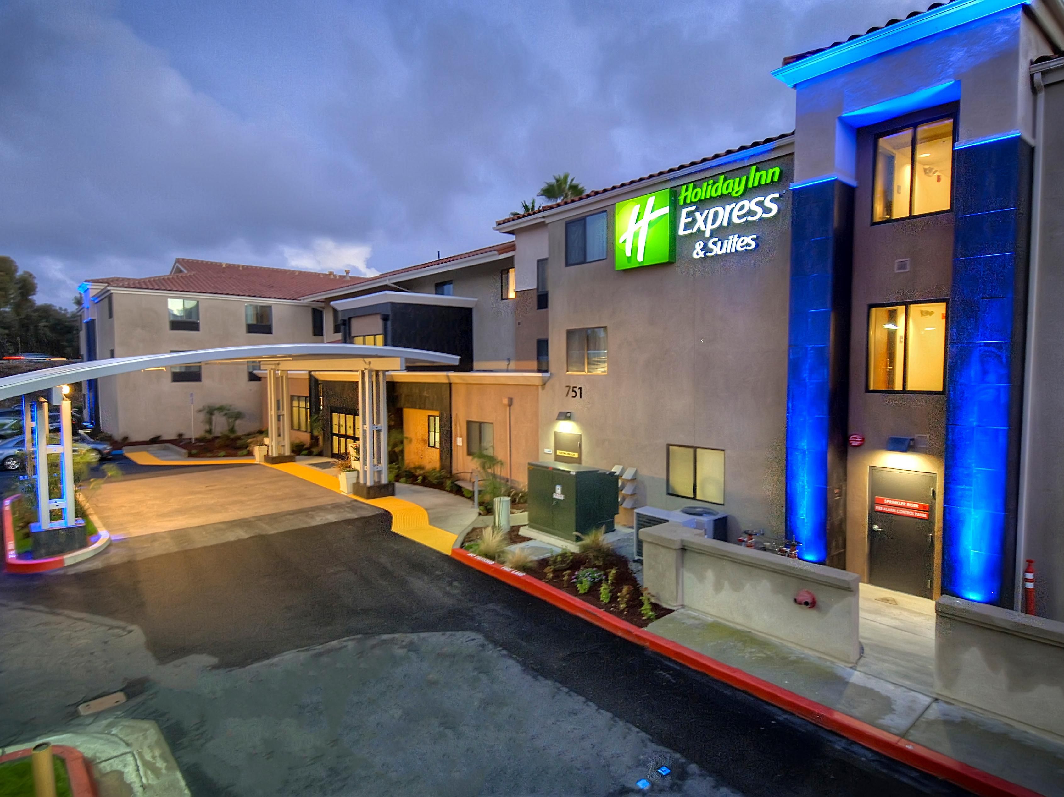 Carlsbad Beach Hotels Holiday Inn Express & Suites Carlsbad Beach