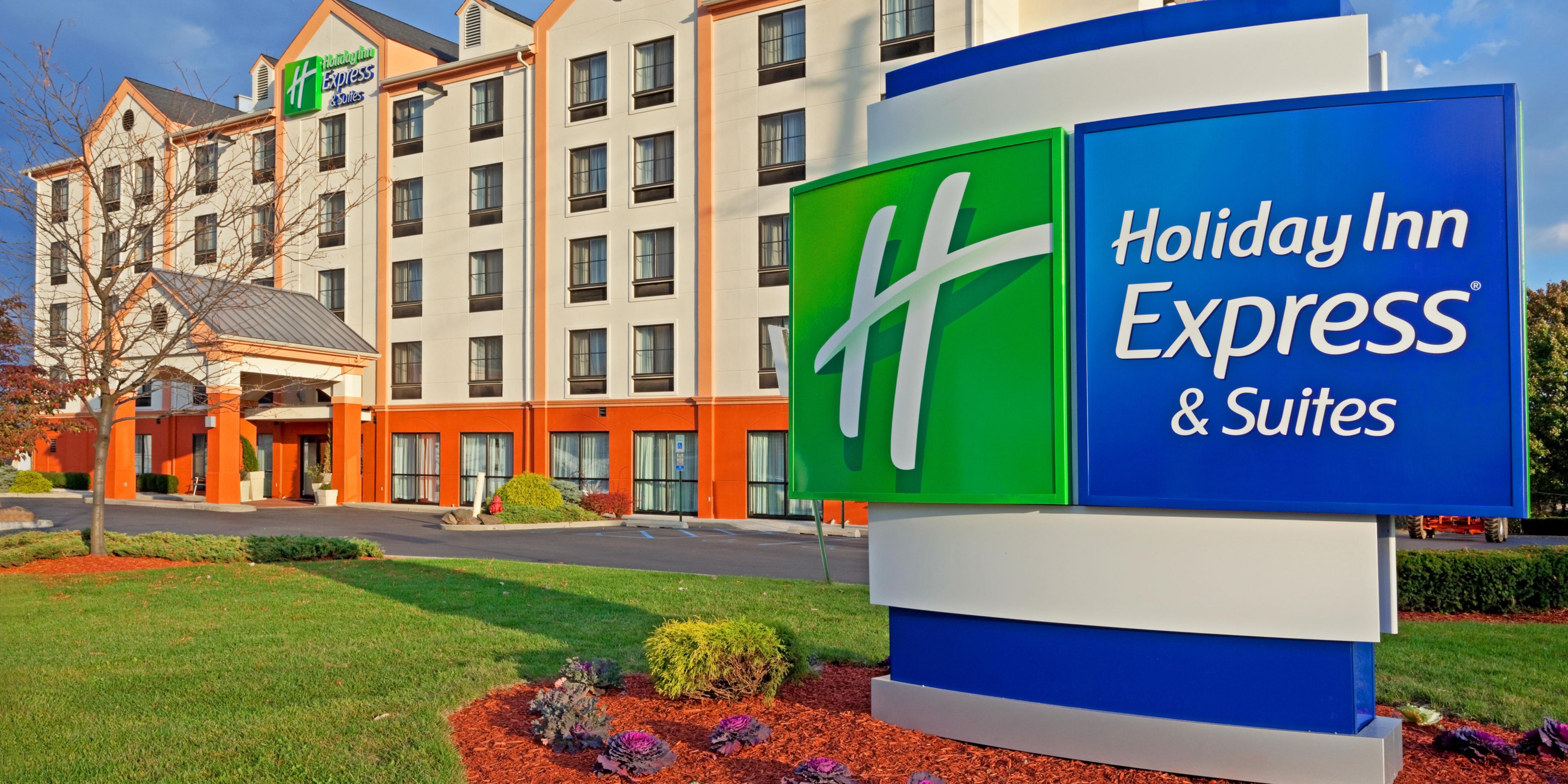Holiday Inn Express & Suites Meadowlands Area