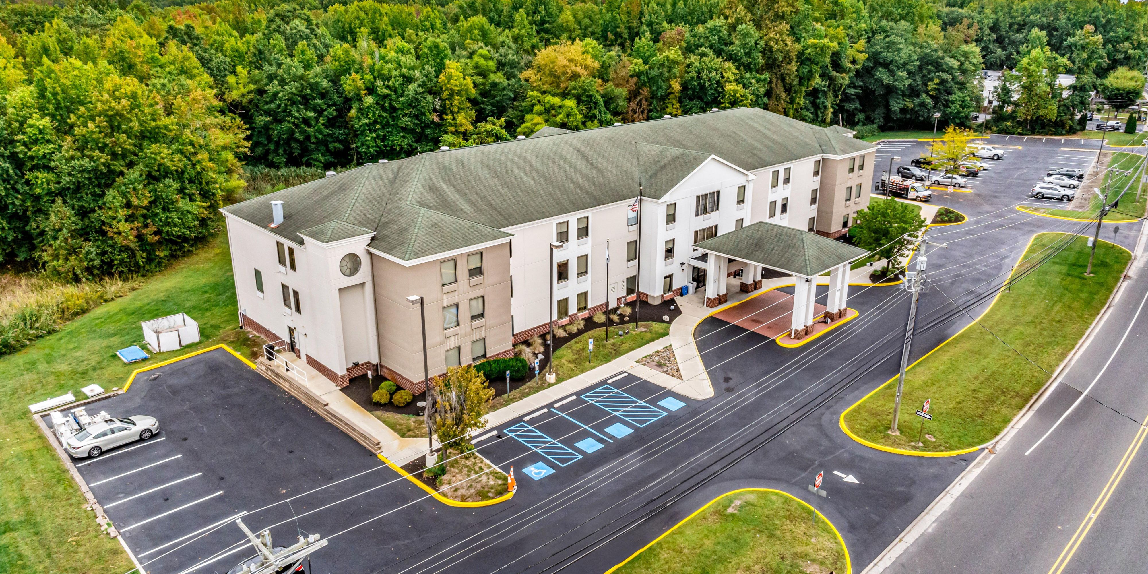 Holiday Inn Express & Suites Carneys Point - Pennsville