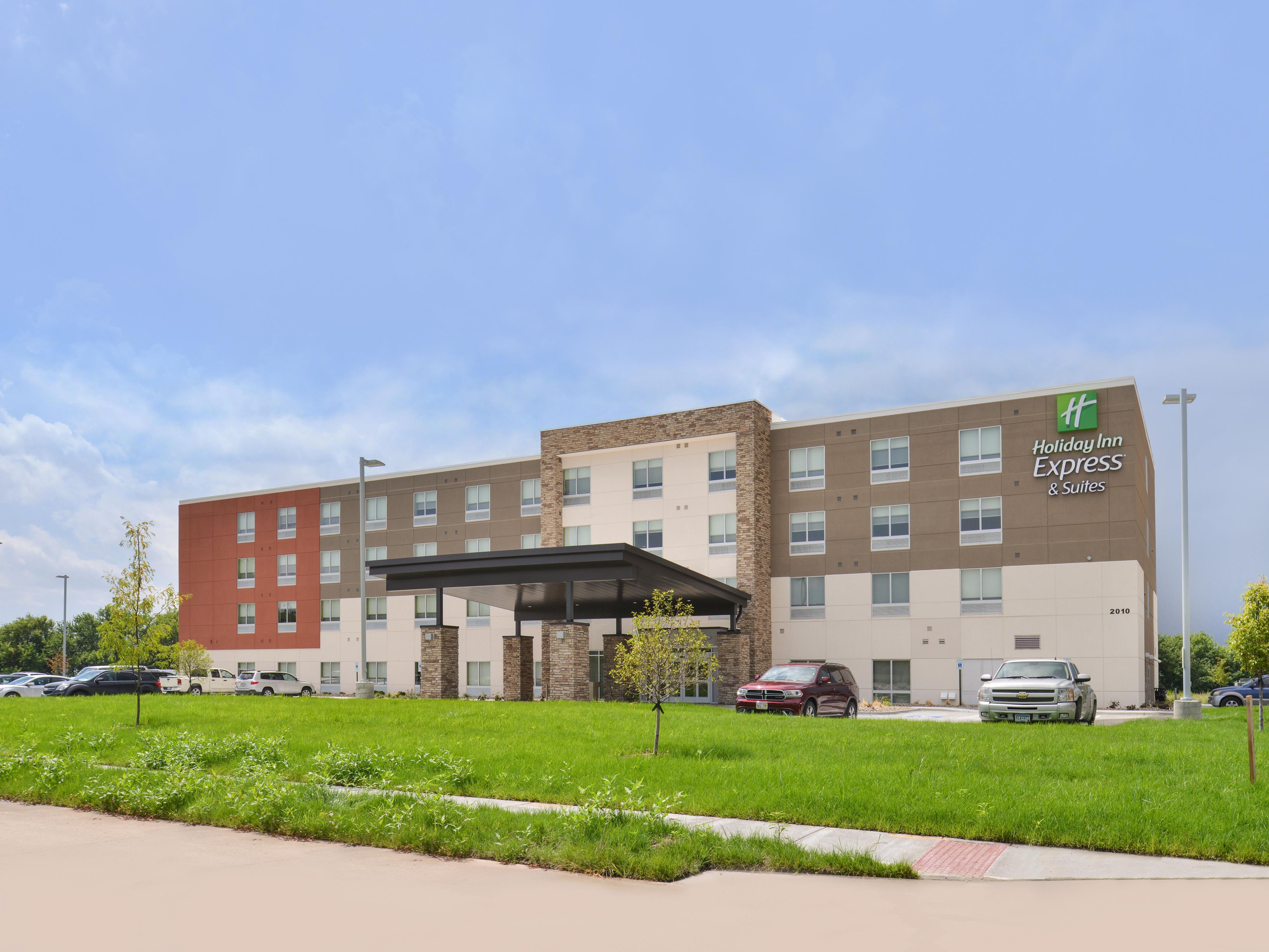 Hotel Near Omaha Airport Holiday Inn Express & Suites Omaha Airport
