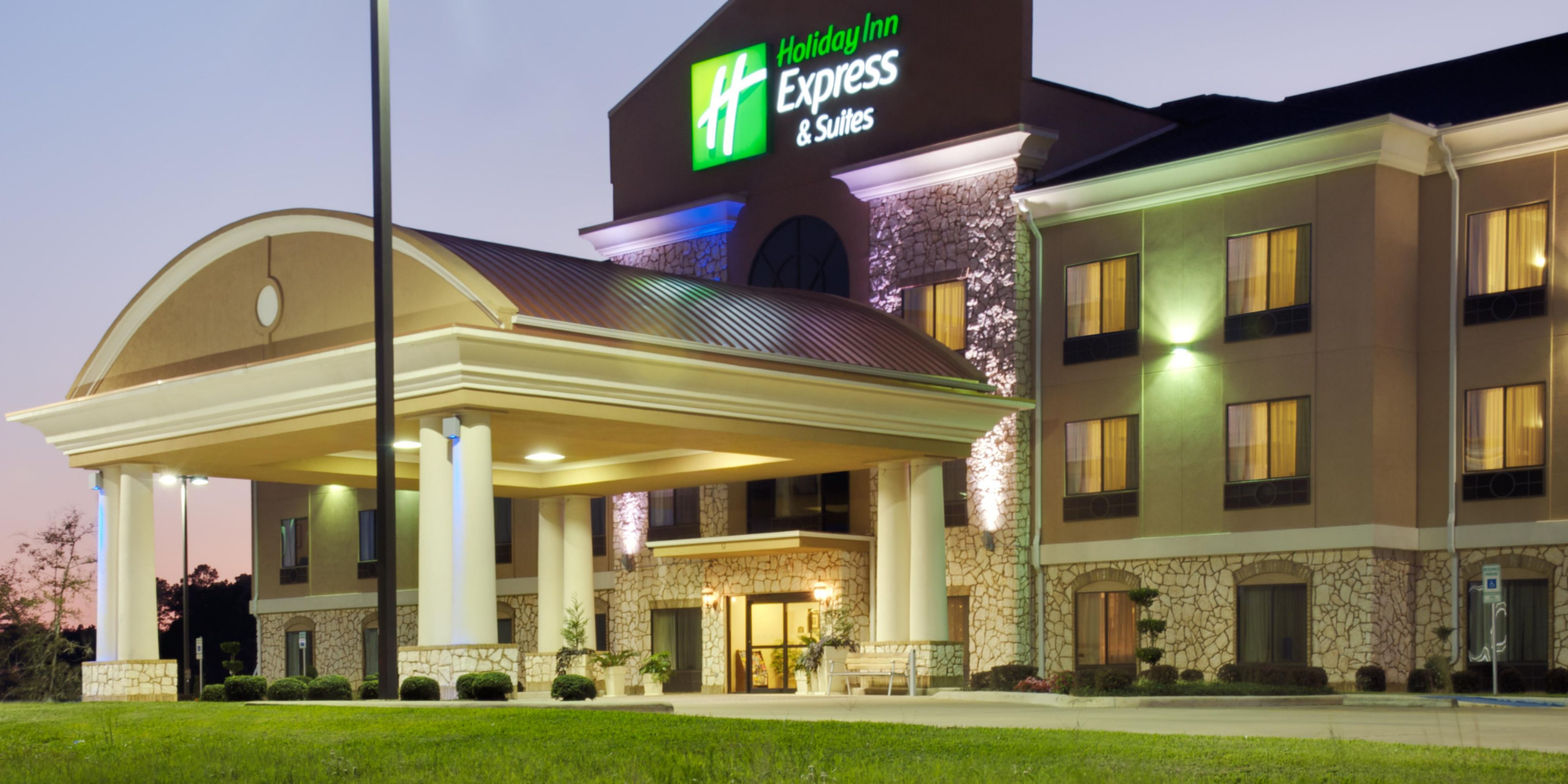 Holiday Inn Express & Suites Center